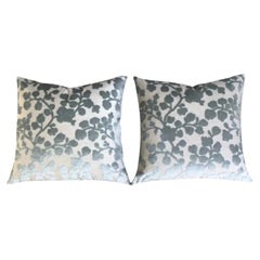 Coppia di cuscini floreali in lino e velluto con motivo a rilievo Blossom in Mist