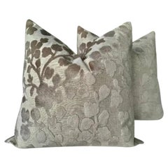 Coppia di cuscini floreali in lino e velluto con fiori in pietra naturale
