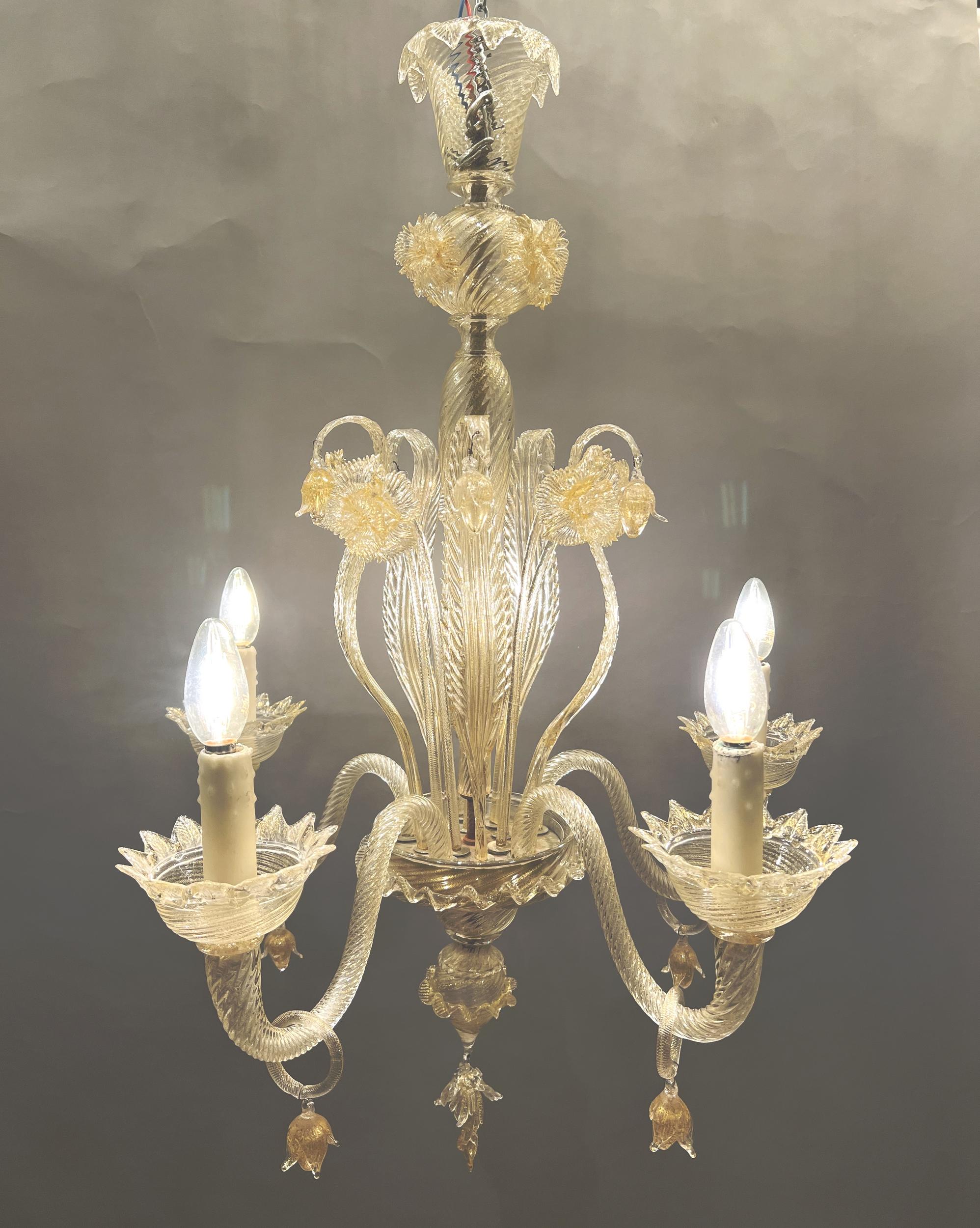 Rococò Coppia di lampadari in vetro soffiato, Murano, Italia, circa 1970 in vendita