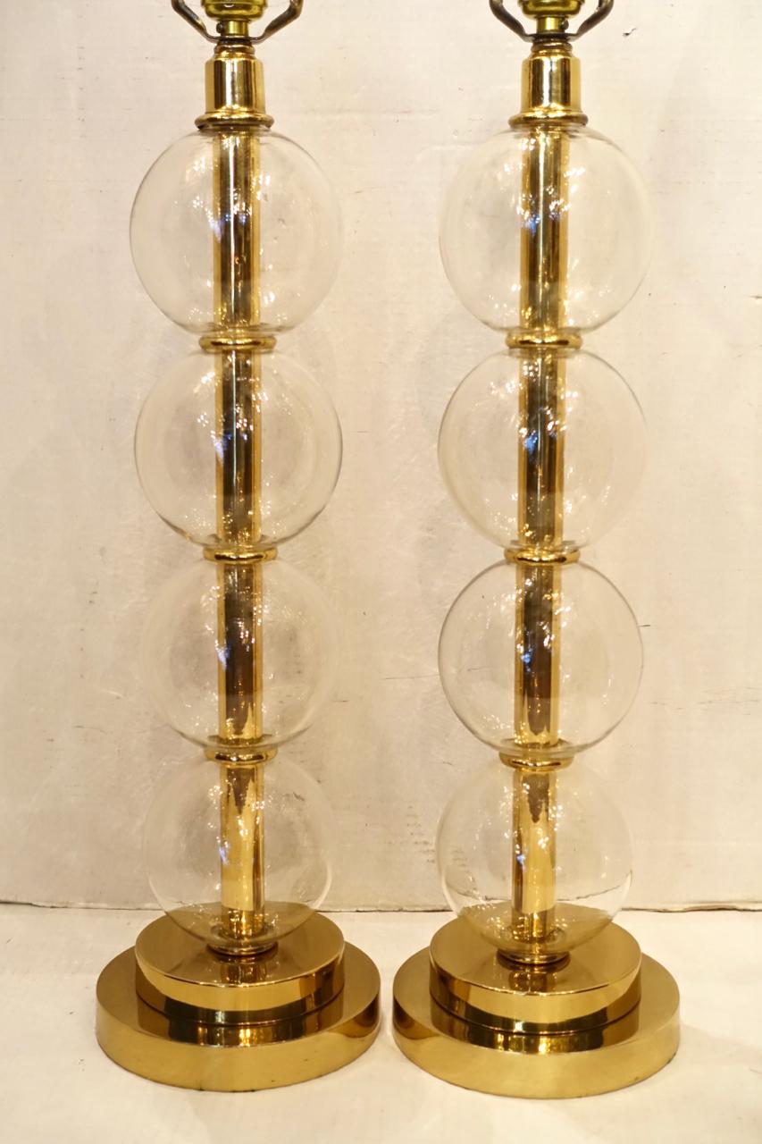 Français Paire de lampes de bureau en verre soufflé en vente