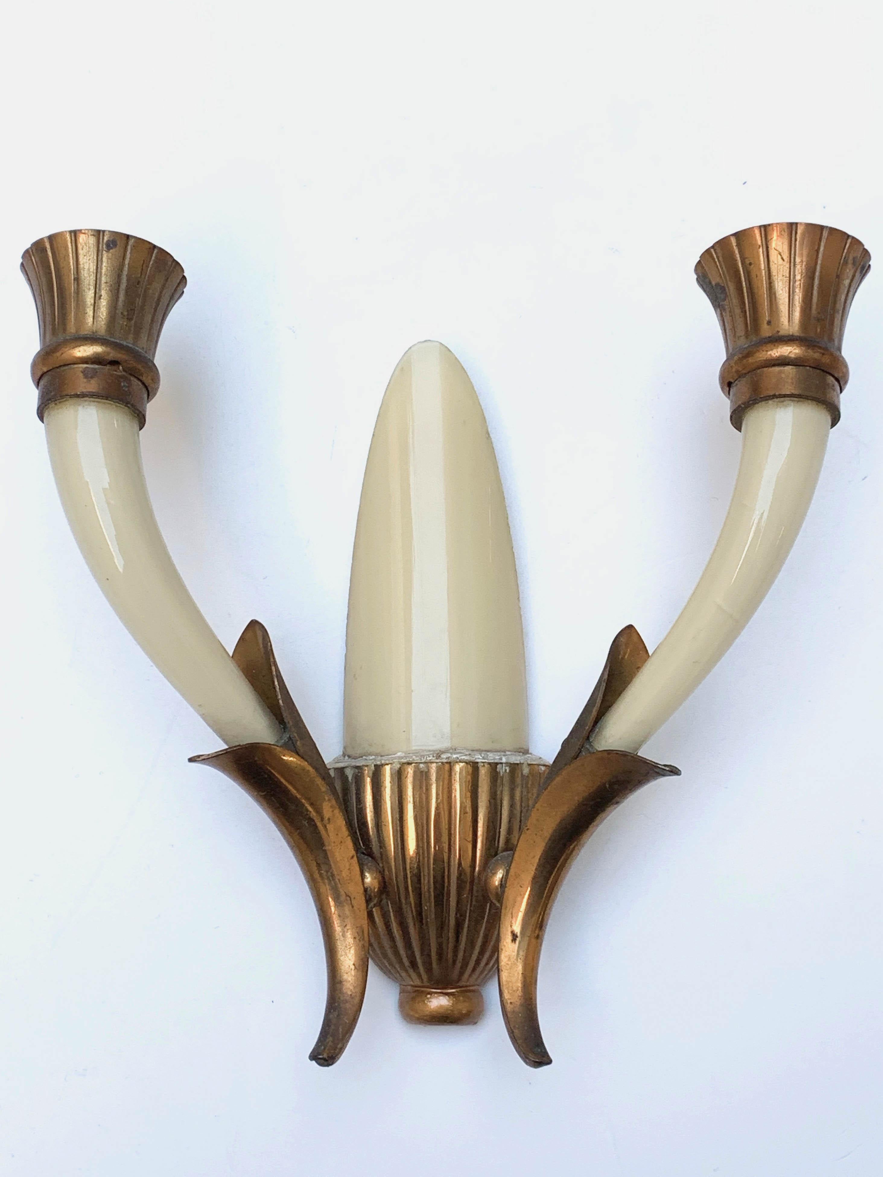 Pair of Blown Ivory White Murano Glass and Coppered Brass Italian Sconces, 1940s For Sale 6