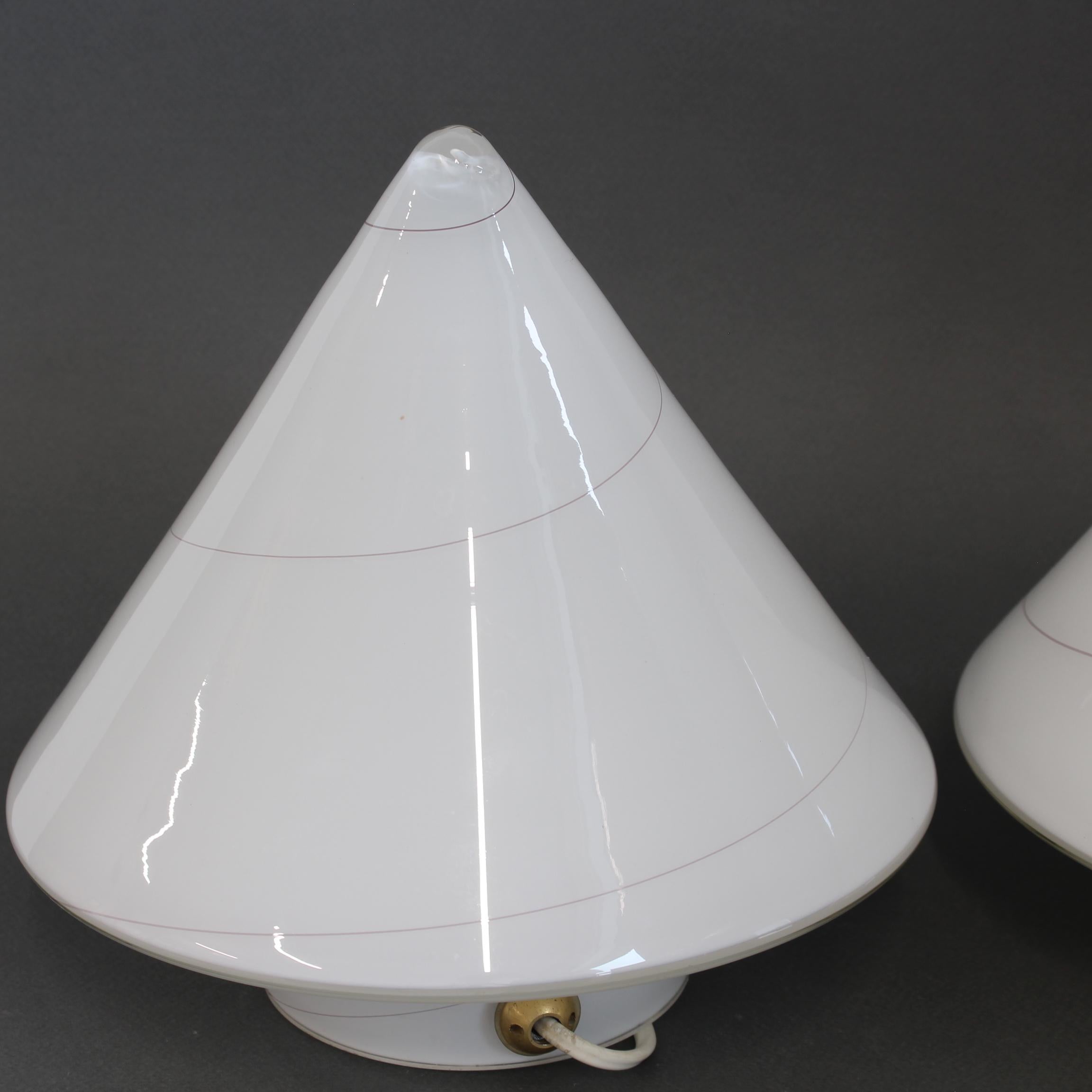 Paire de lampes de table à champignon en verre soufflé de Murano (vers les années 1970) en vente 4