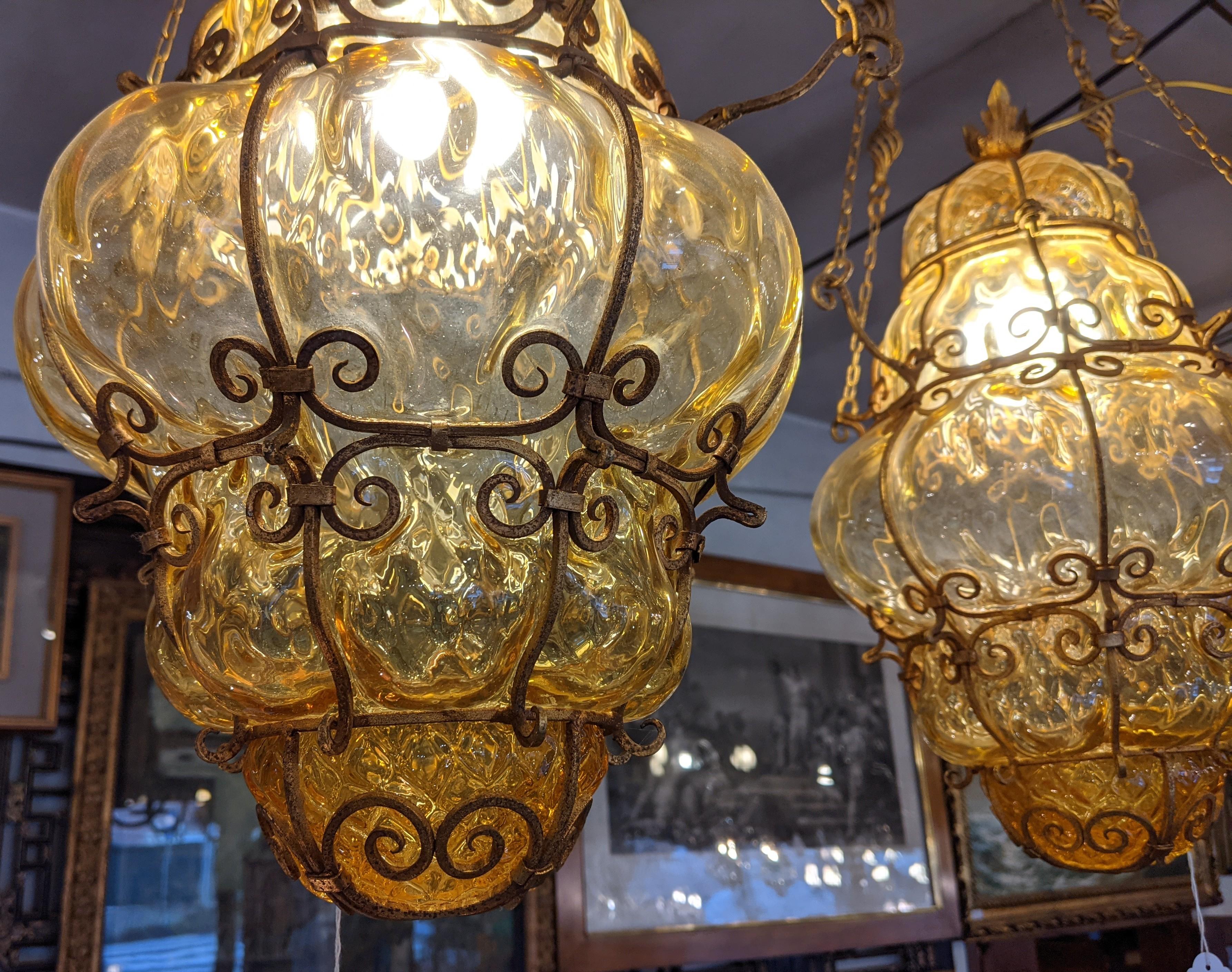 Pair of Blown Murano Glass and Wrought Iron Lamps, Early 20th Century For Sale 1