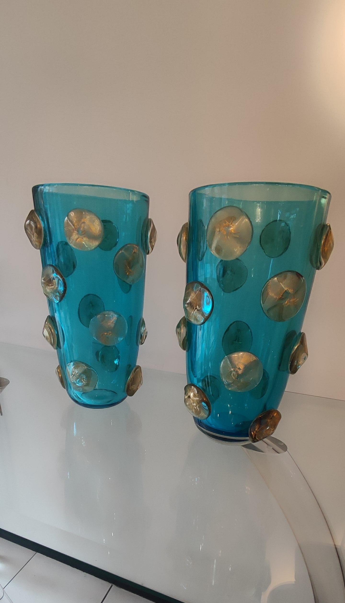 Paar Vasen aus geblasenem Murano-Glas im Angebot 3