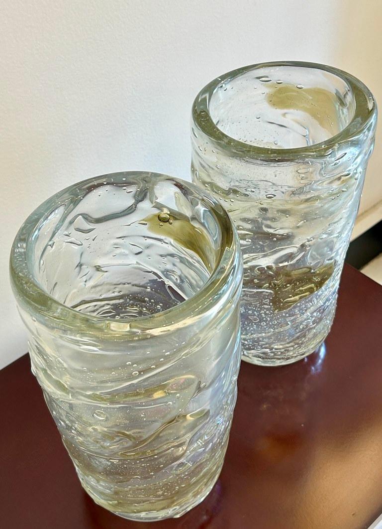 Coppia di vasi in vetro soffiato di Murano in vendita 1