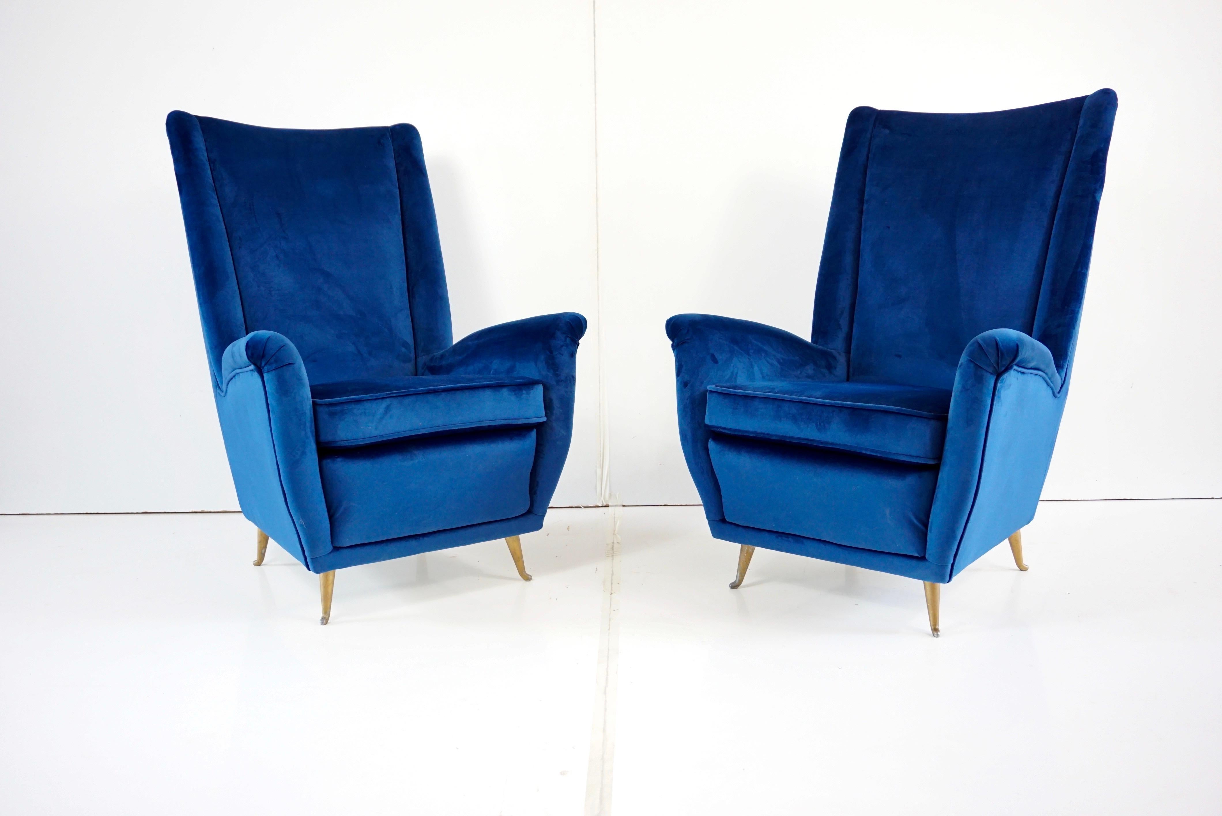 Pair of Blu Velvet Gio Ponti Bergere Wingback Armchairs by ISA, 1950 For Sale 3