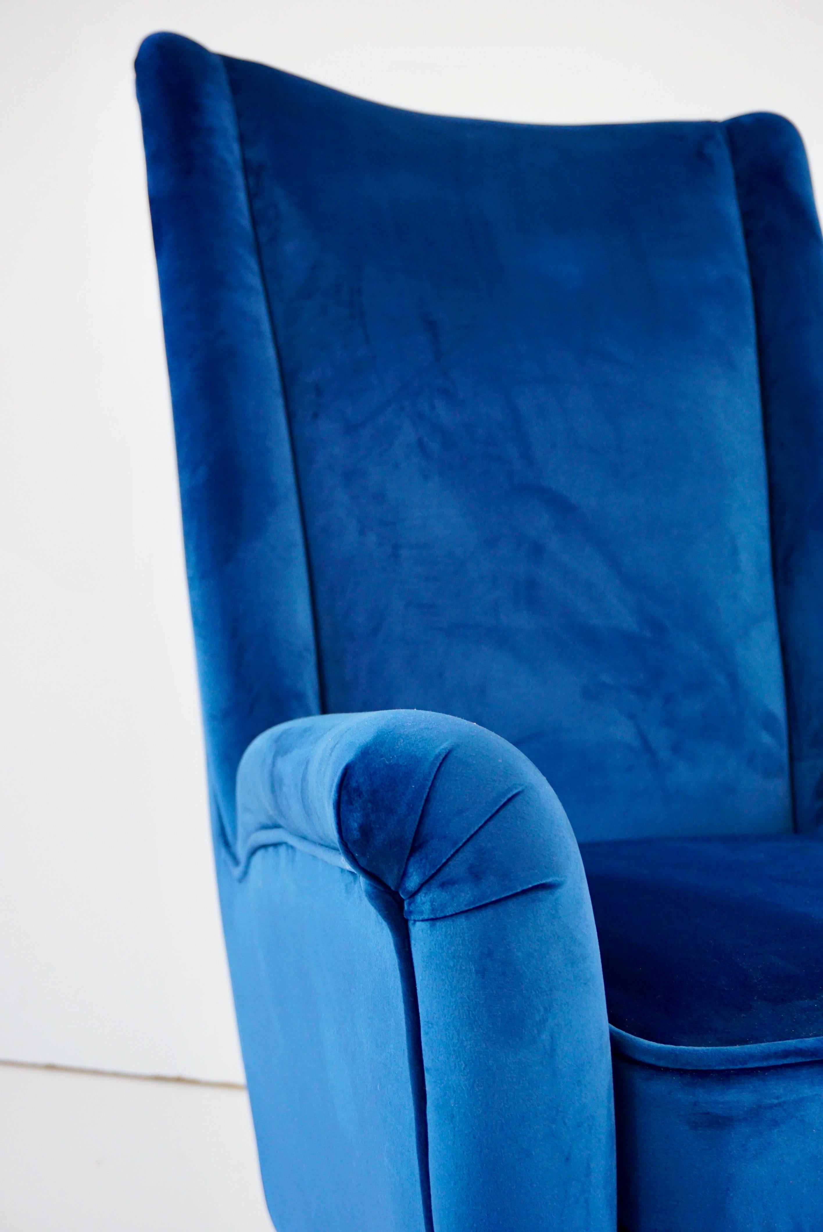 Paire de fauteuils Bergère en velours bleu de Gio Ponti par ISA, 1950 en vente 8