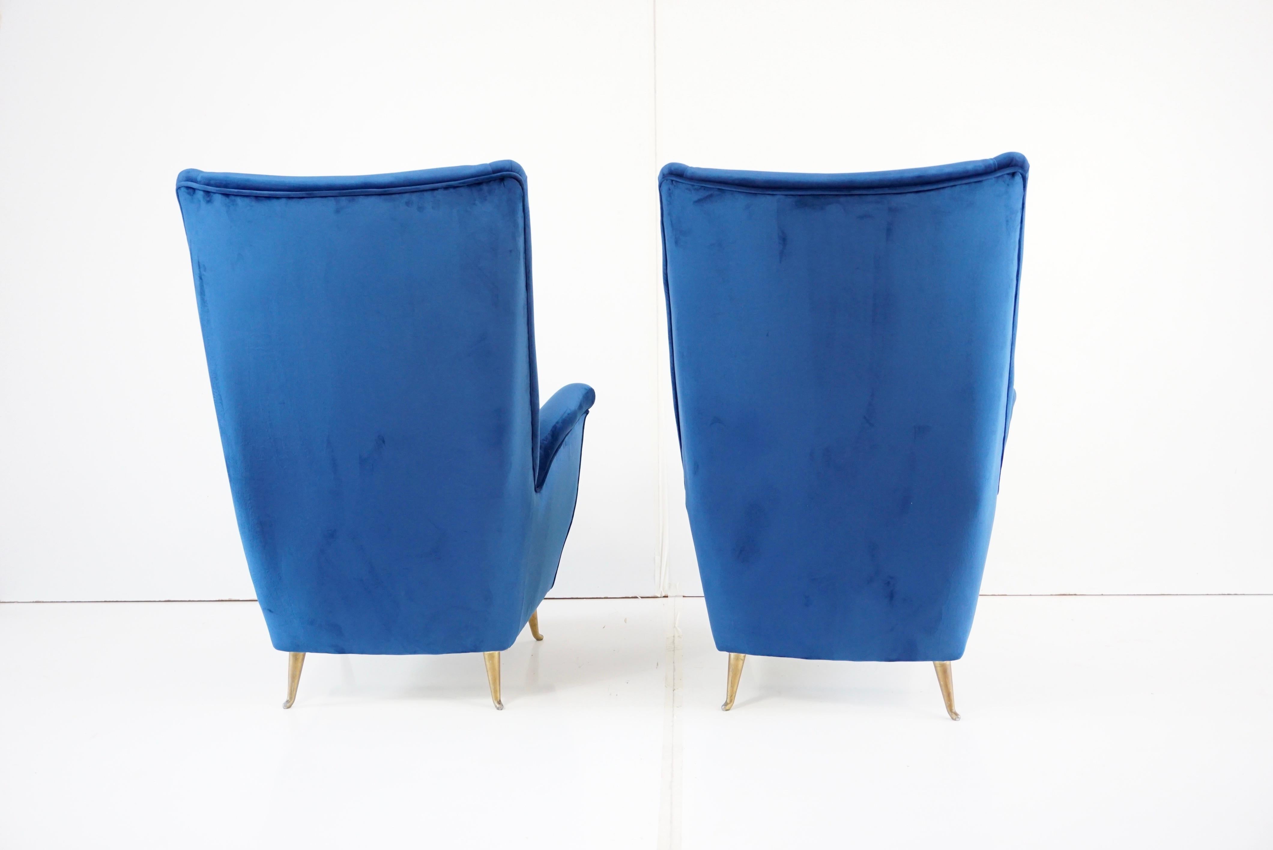 Brass Pair of Blu Velvet Gio Ponti Bergere Wingback Armchairs by ISA, 1950 For Sale