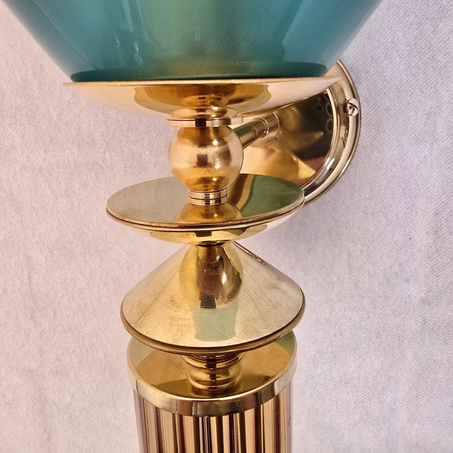 Pair of blue and beige Murano glass sconces im Angebot 3