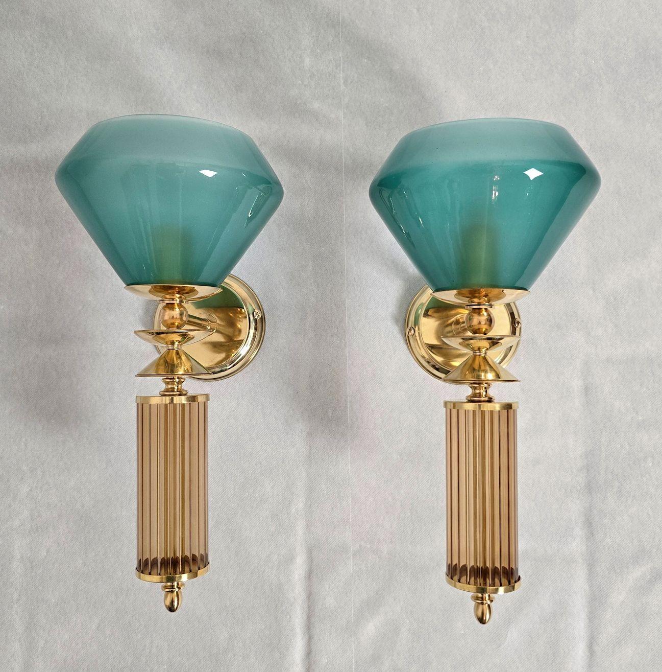 Pair of blue and beige Murano glass sconces (Moderne der Mitte des Jahrhunderts) im Angebot