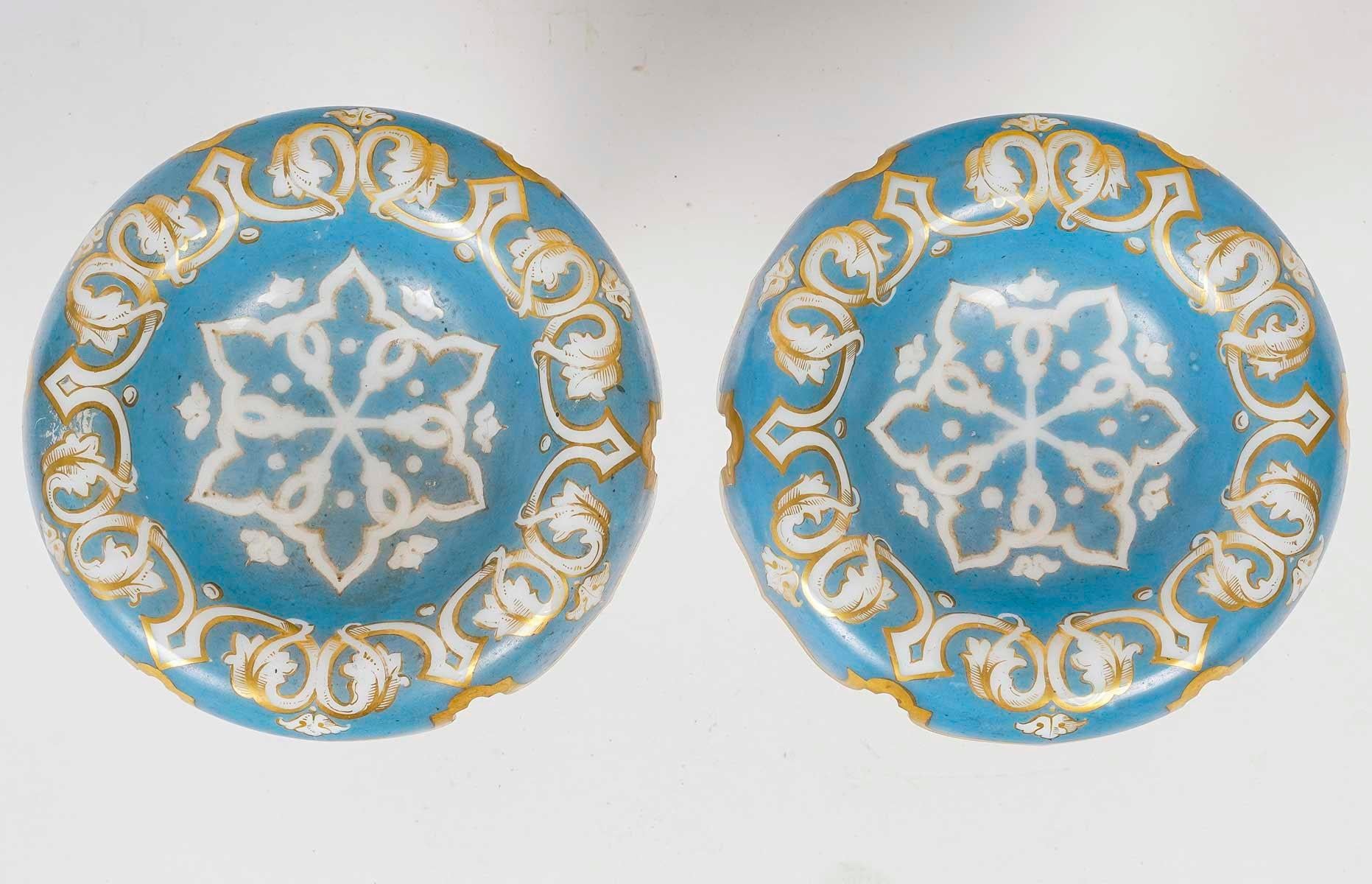 French Pair of Blue and Gold Opaline Cups, 19th Century, Napoleon III Period. For Sale