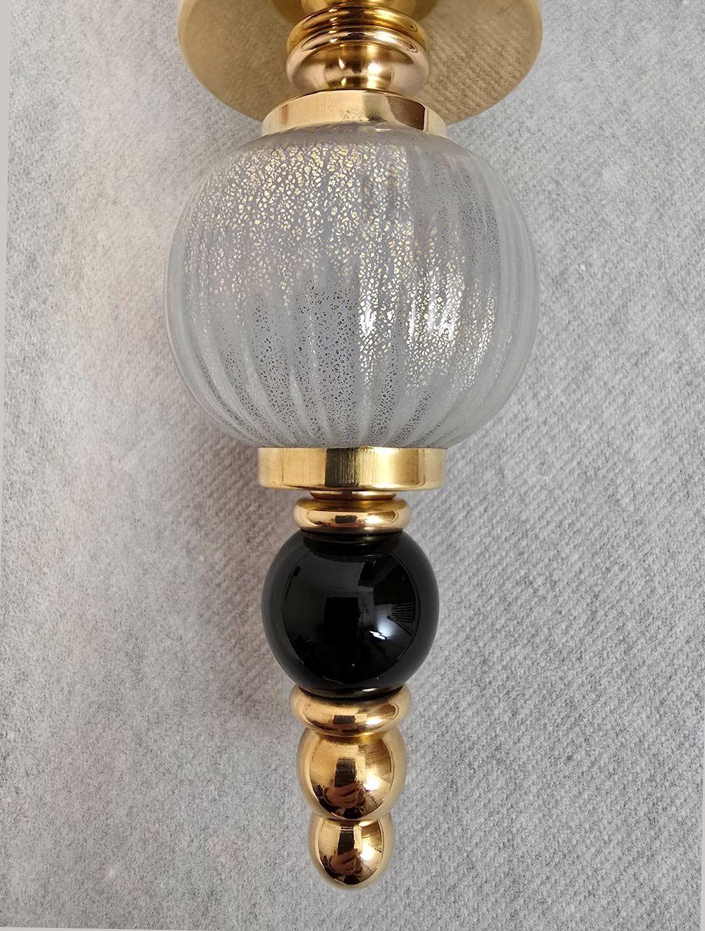 Coppia di apparizioni in vetro di Murano blu e terracotta in vendita 4