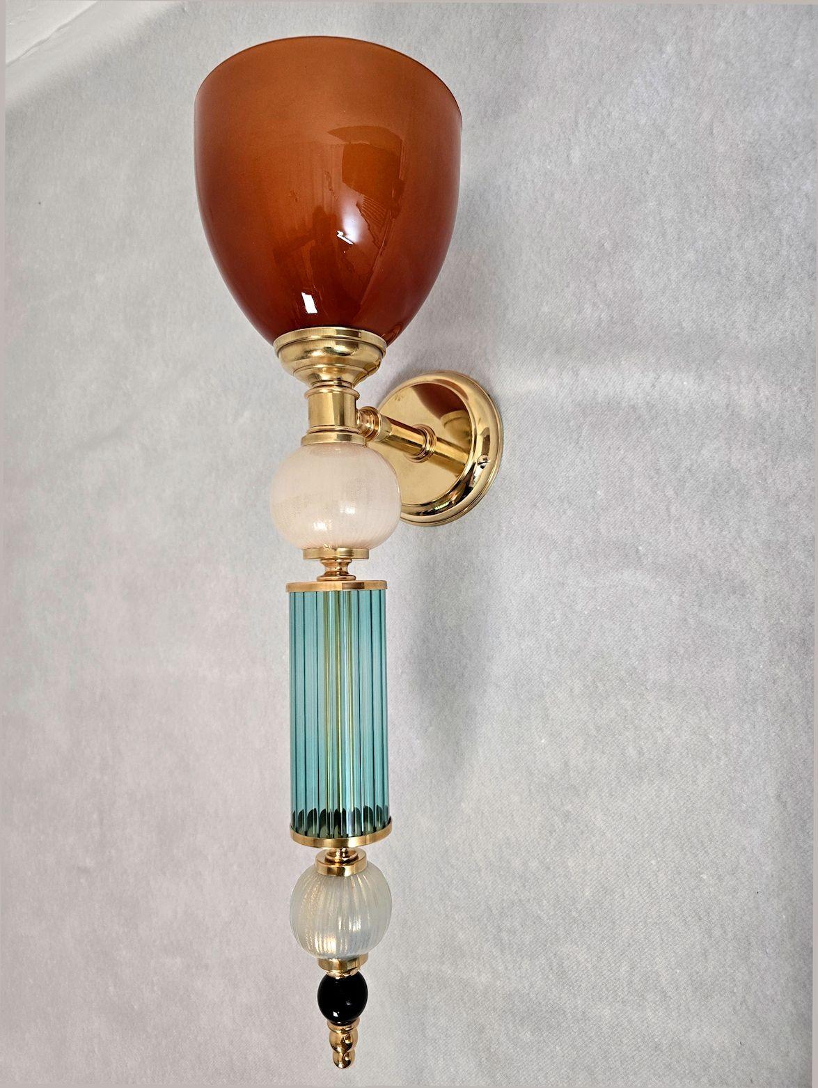 Fine XX secolo Coppia di apparizioni in vetro di Murano blu e terracotta in vendita