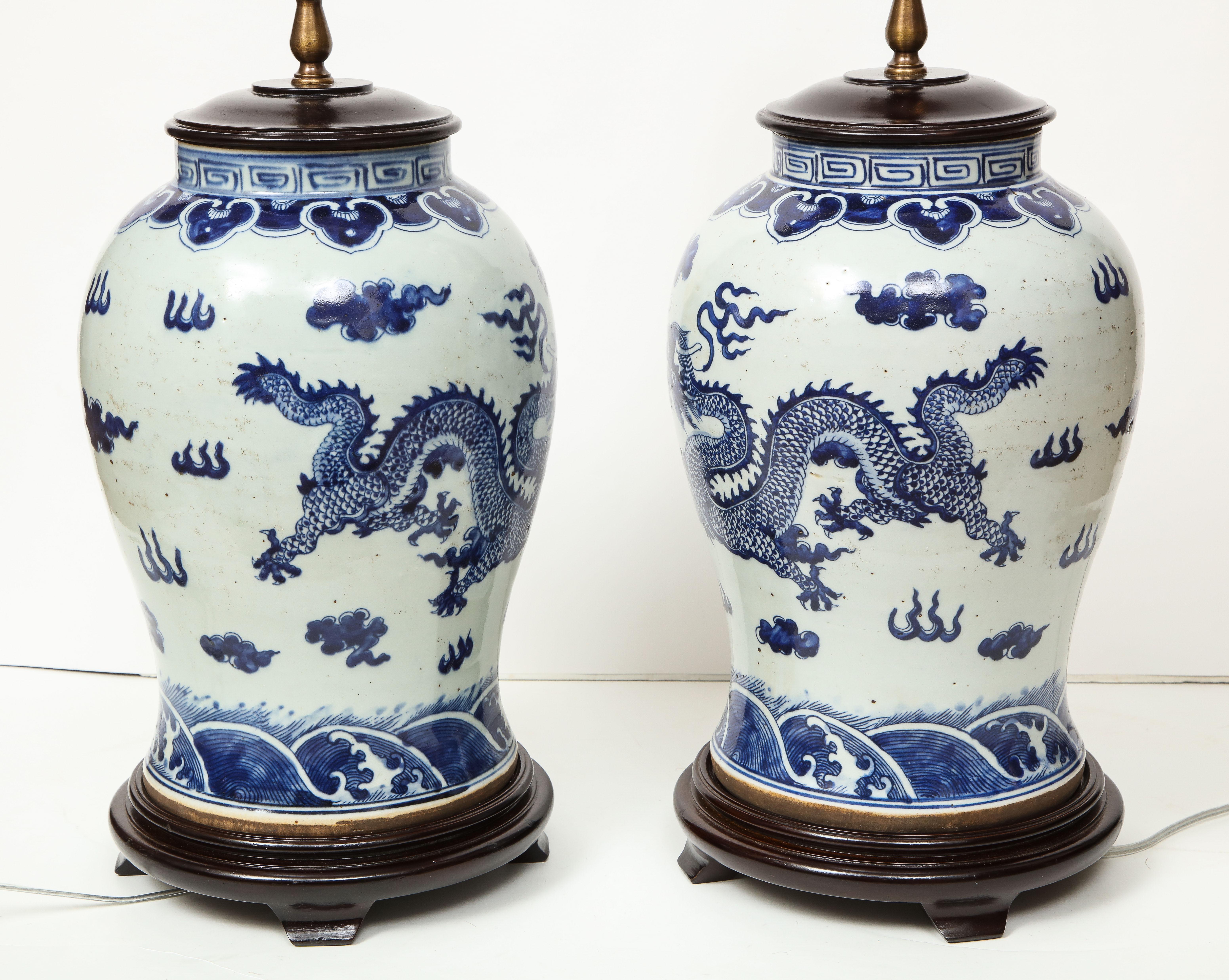 Pair of Blue and White Chinese Export Lamps 8