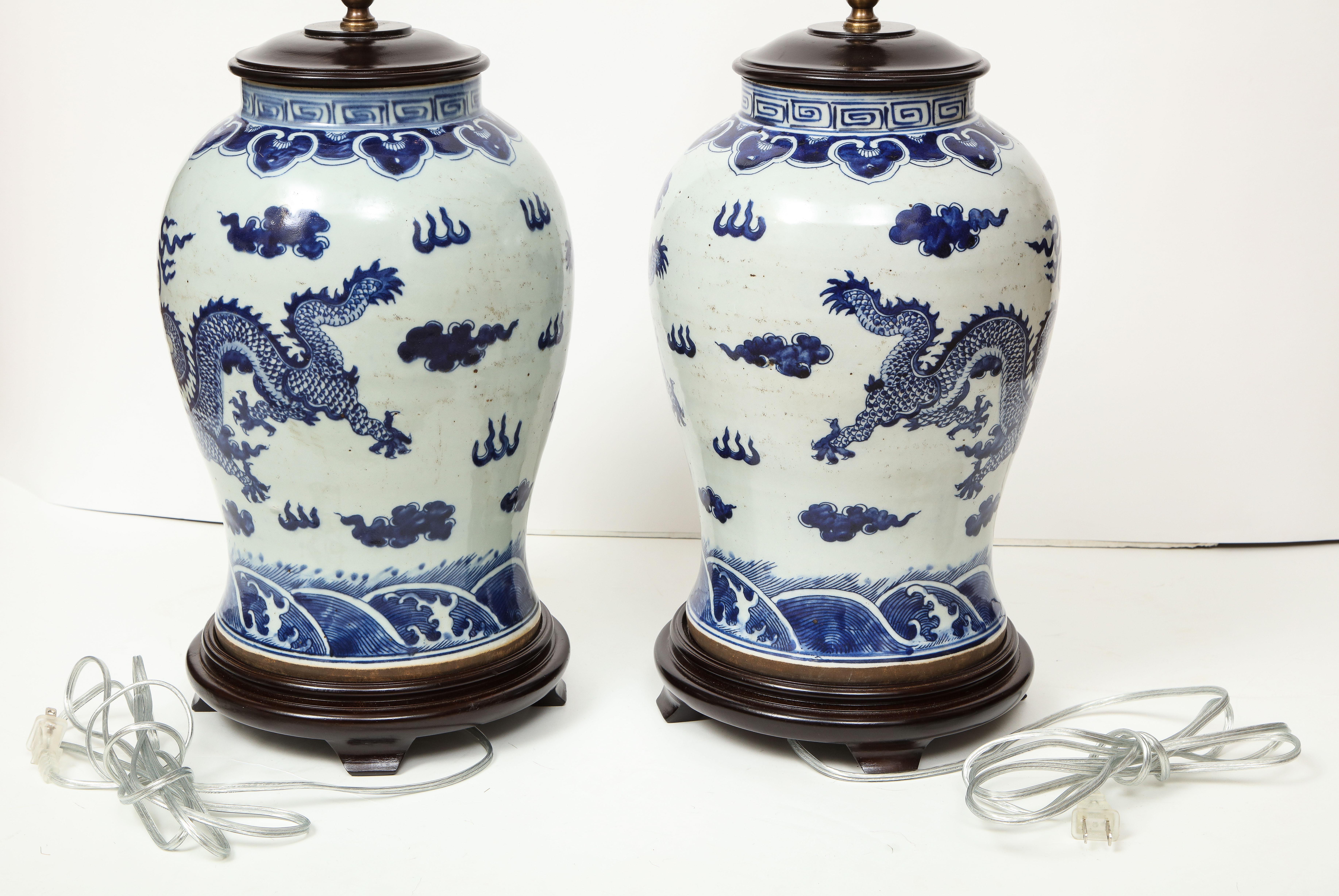 Pair of Blue and White Chinese Export Lamps 9