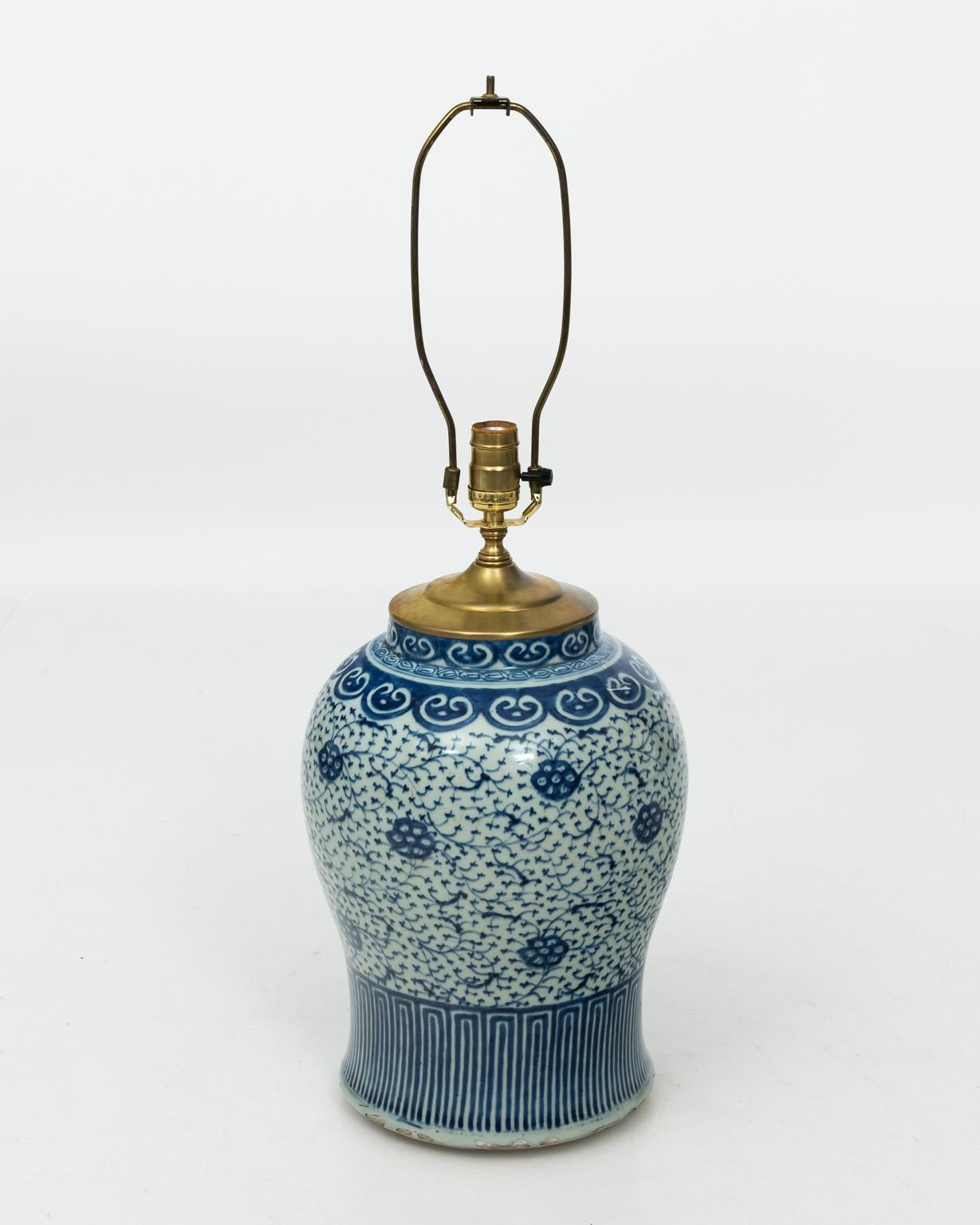 Pair of Blue and White Chinese Jar Lamps 5