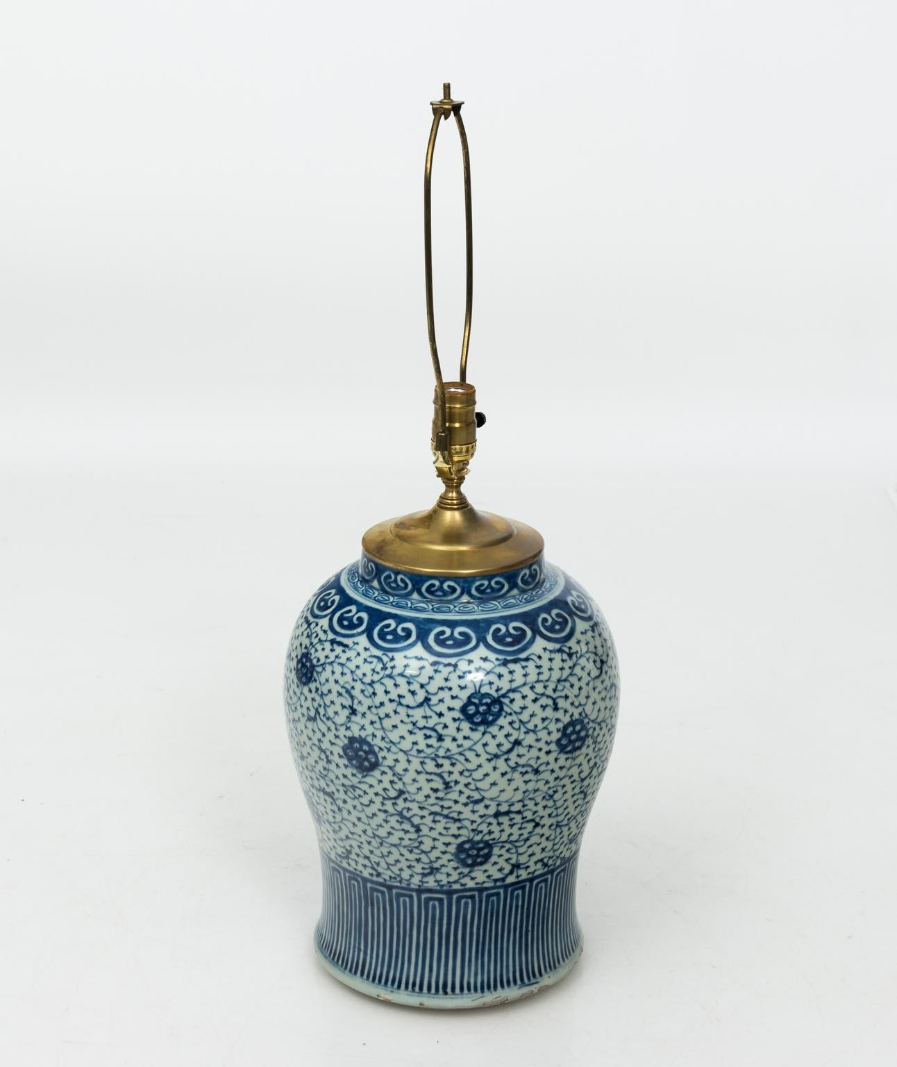 Pair of Blue and White Chinese Jar Lamps 9
