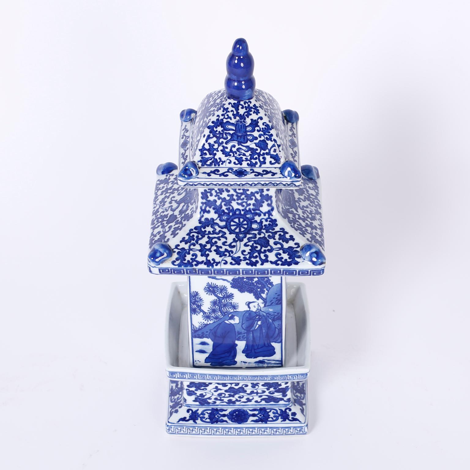 Pair of Blue and White Chinese Porcelain Pagoda Jars or Urns 1