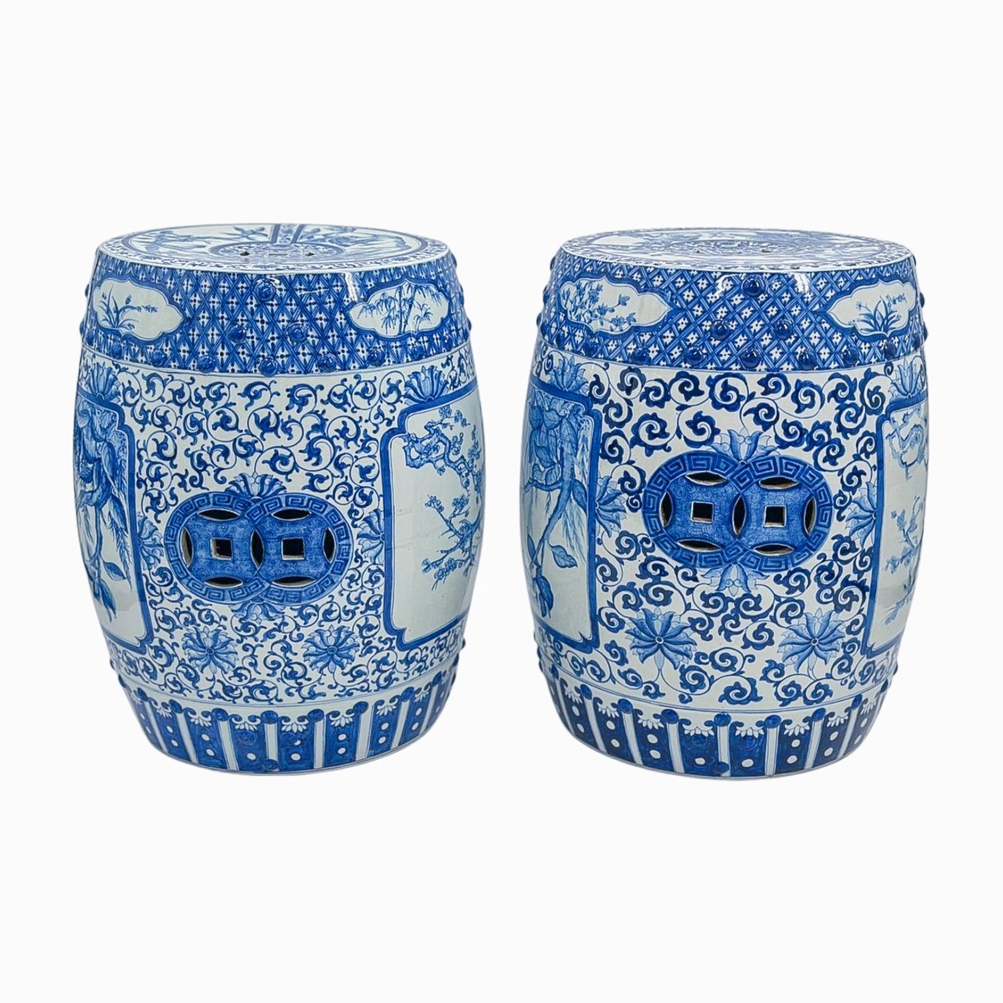 Pair of Blue and White Chinoiserie Porcelain Garden Stools For Sale 4