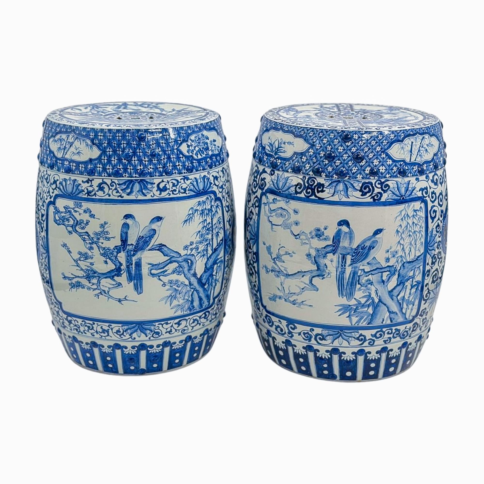 Hand-Painted Pair of Blue and White Chinoiserie Porcelain Garden Stools For Sale