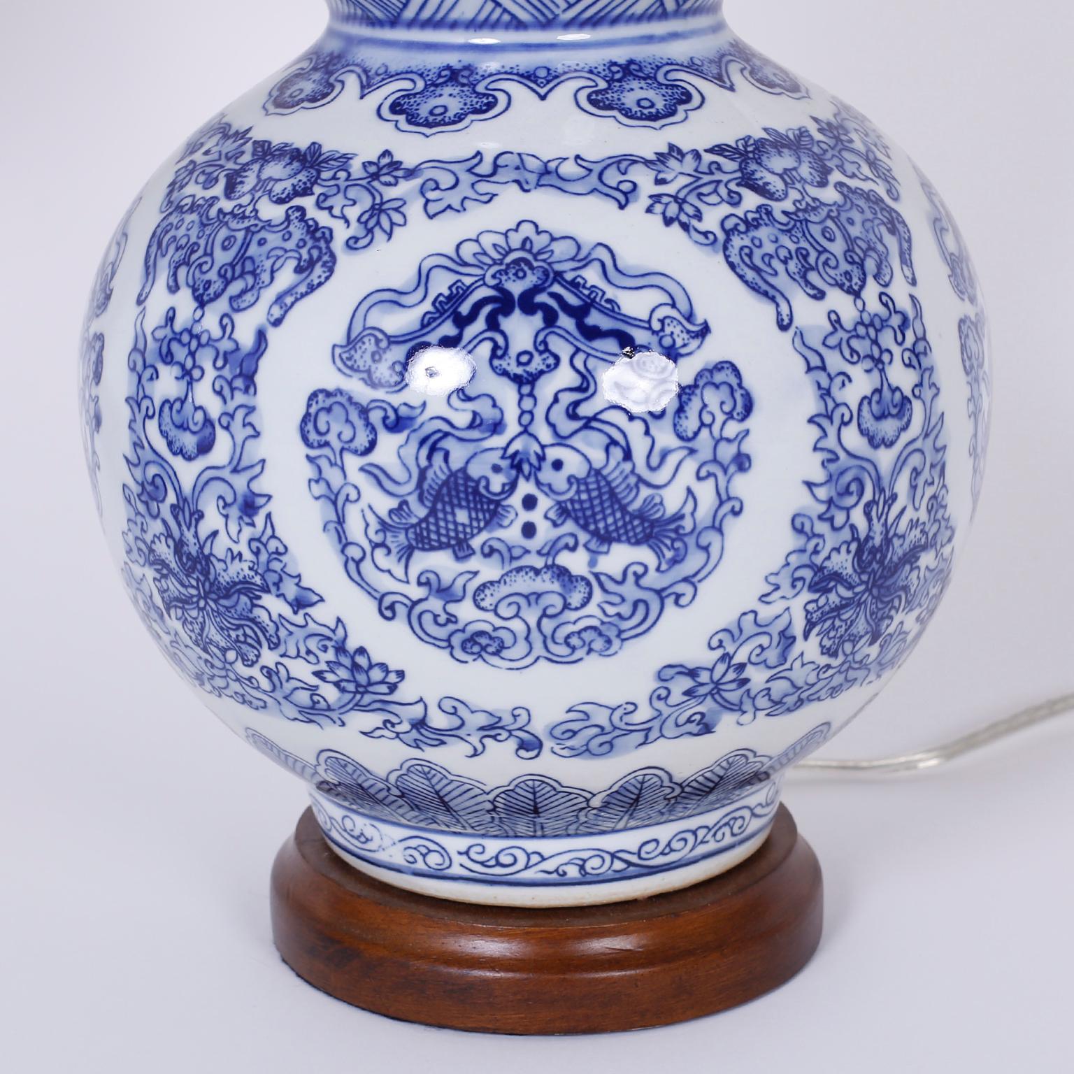 Chinoiserie Pair of Blue and White Double Gourd Table Lamps