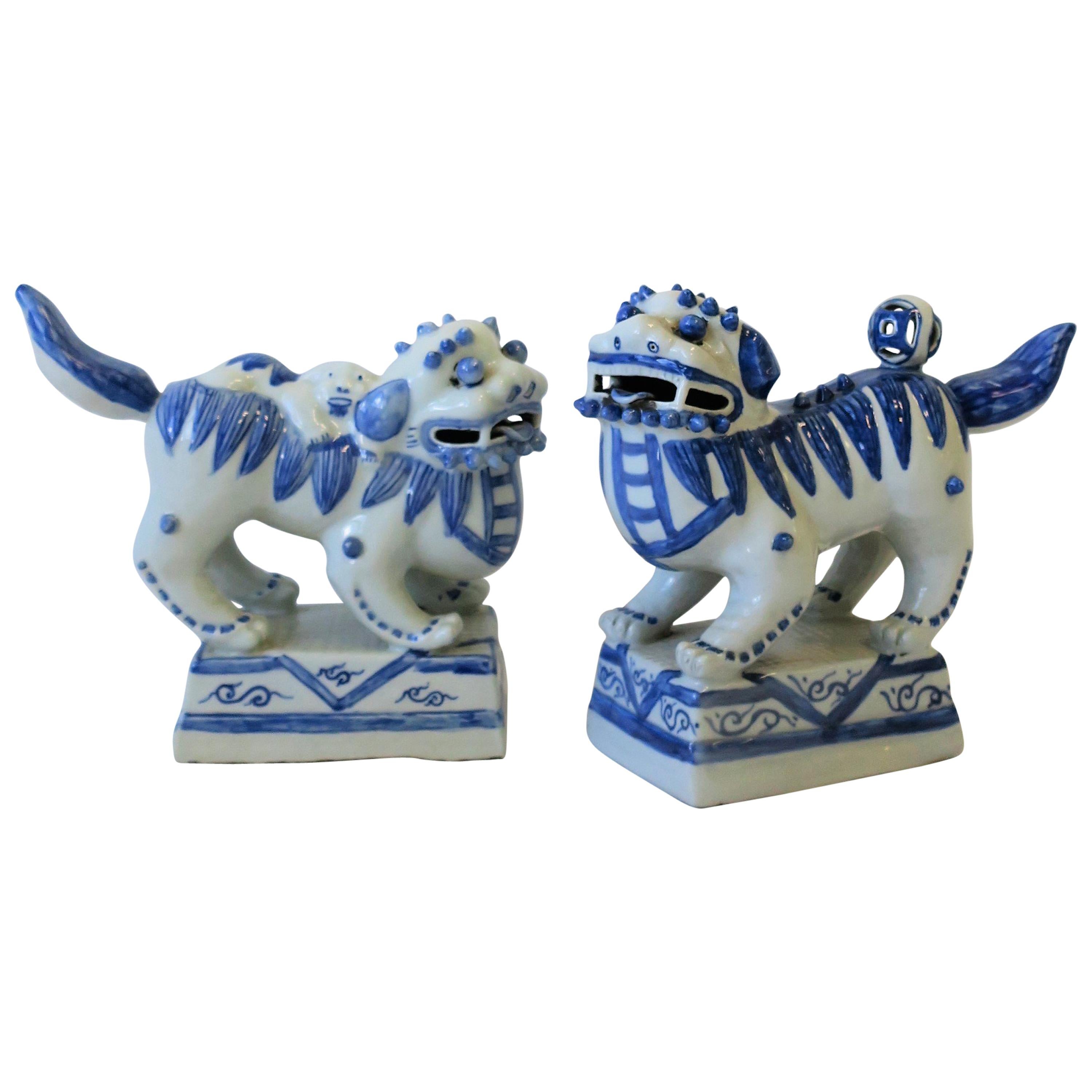 Pair of Blue and White Foo Dog or Lion Sculptures or Bookends