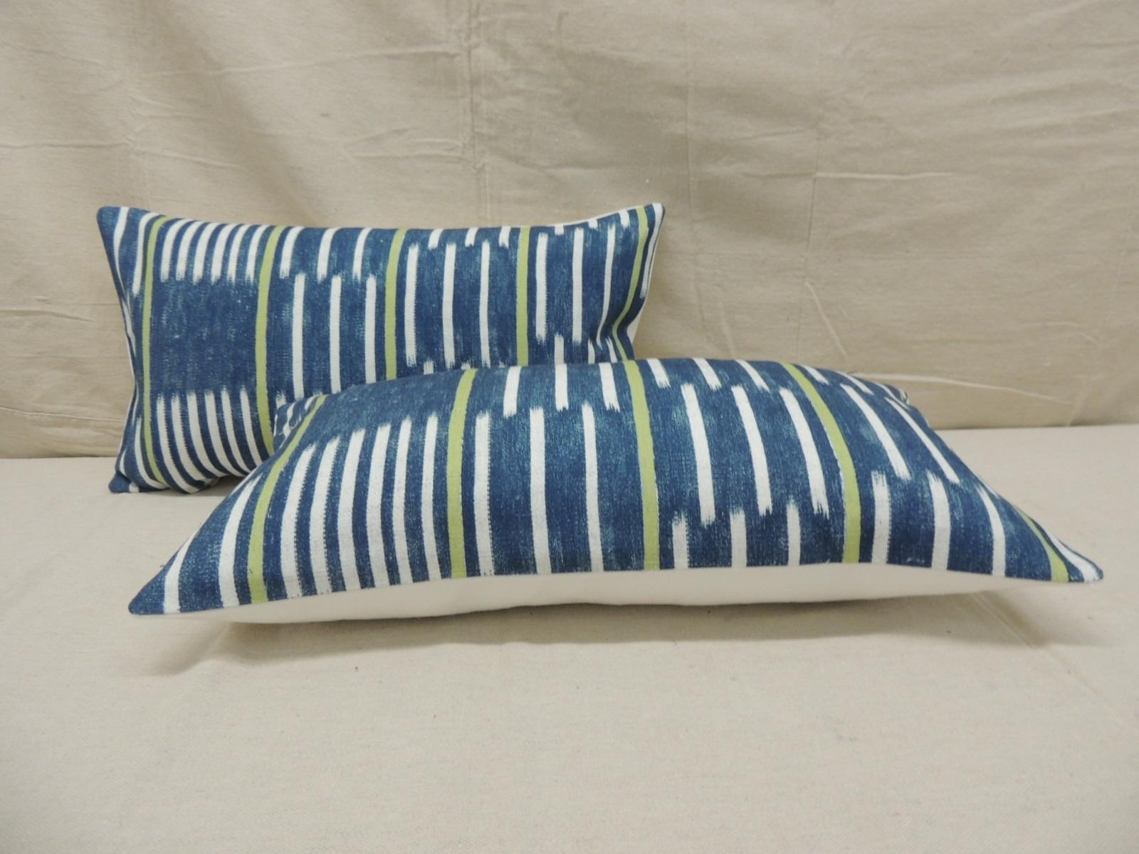 Bohemian Pair of Blue and White Ikat Style Modern Lumbar Decorative Pillows