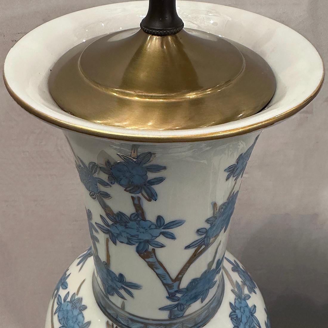 Chinoiserie Pair of Blue and White Lamps For Sale