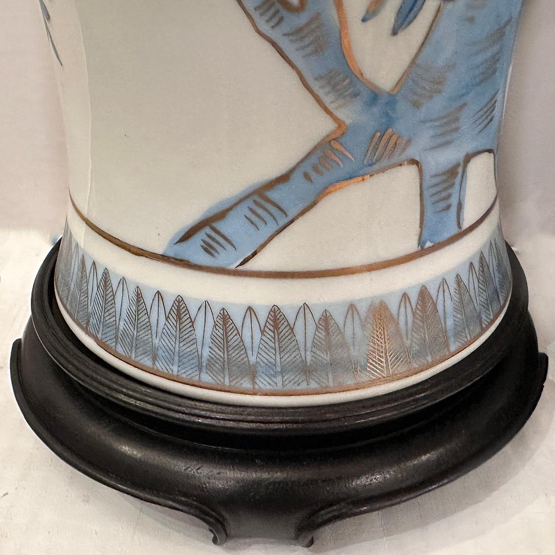 Pair of Blue and White Lamps In Good Condition For Sale In New York, NY