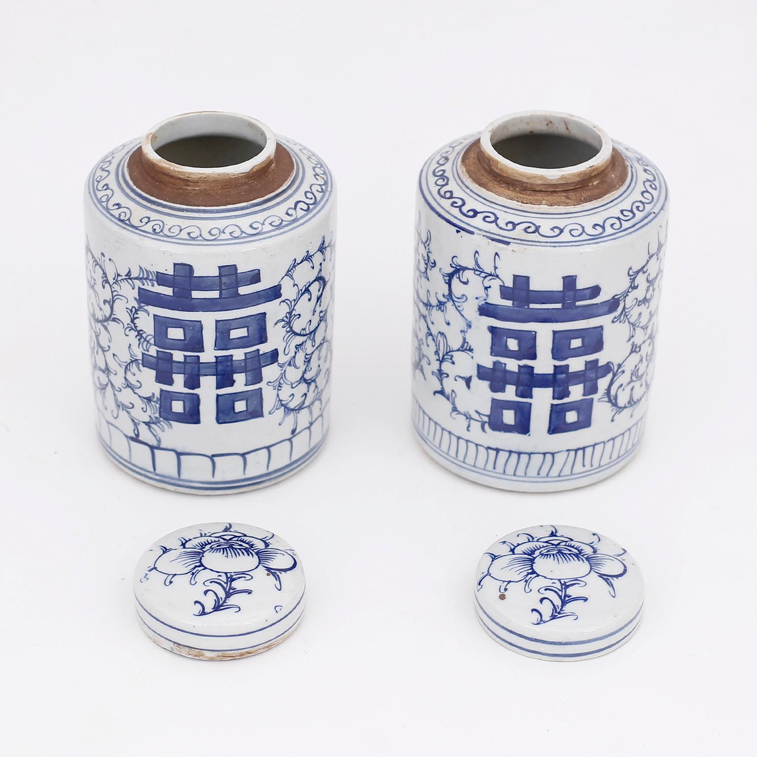 Chinese Export Pair of Blue and White Porcelain Double Happiness Ginger Jars
