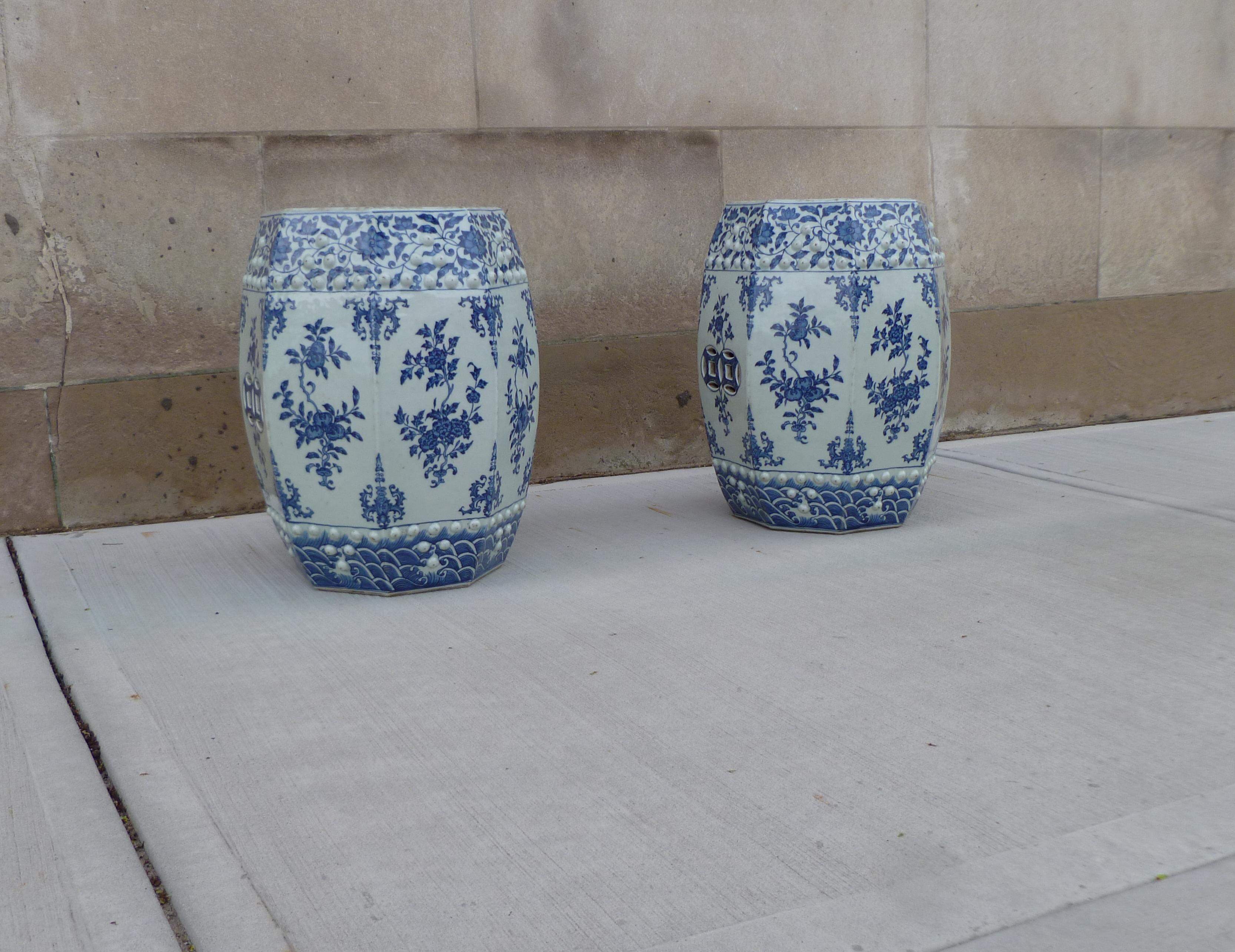 Hand-Painted Pair of Blue and White Porcelain Garden Seats / End Tables For Sale