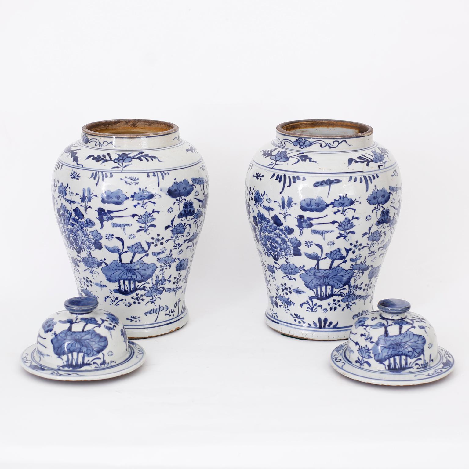 Chinese Export Pair of Blue and White Porcelain Ginger Jars