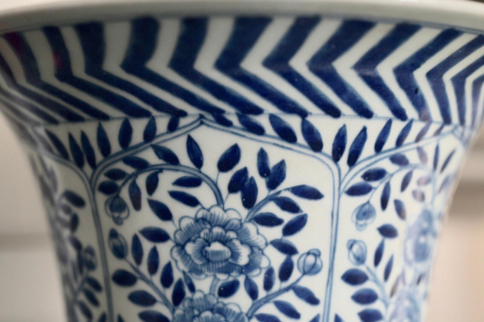 blue white porcelain lamp