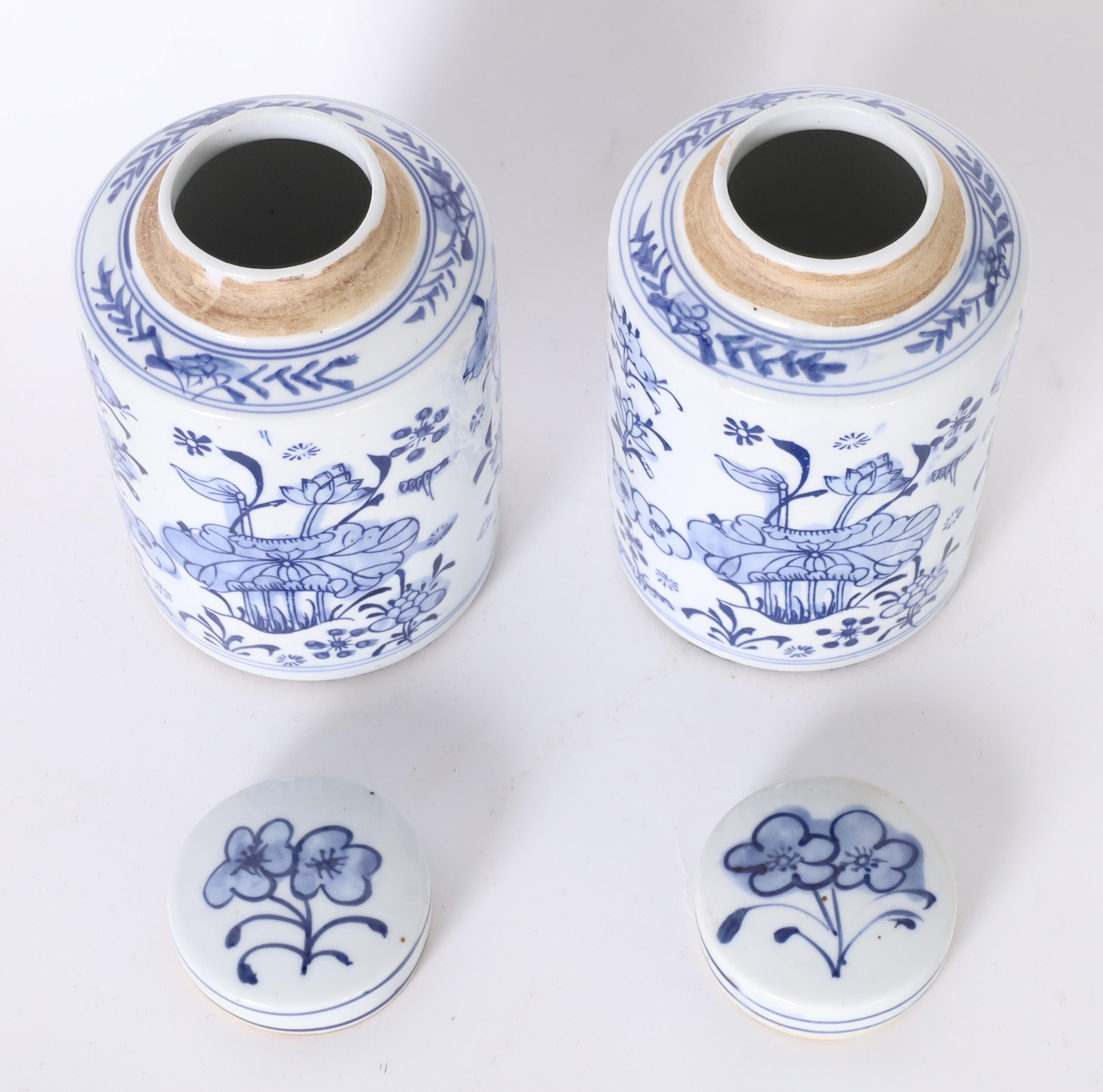 Pair of Blue and White Porcelain Lotus Ginger Jars For Sale 1