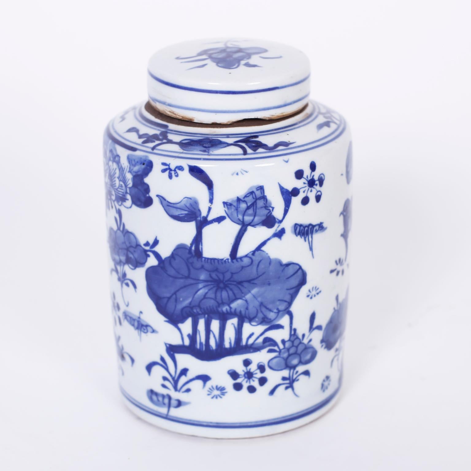 Chinoiserie Pair of Blue and White Porcelain Tea Jars For Sale