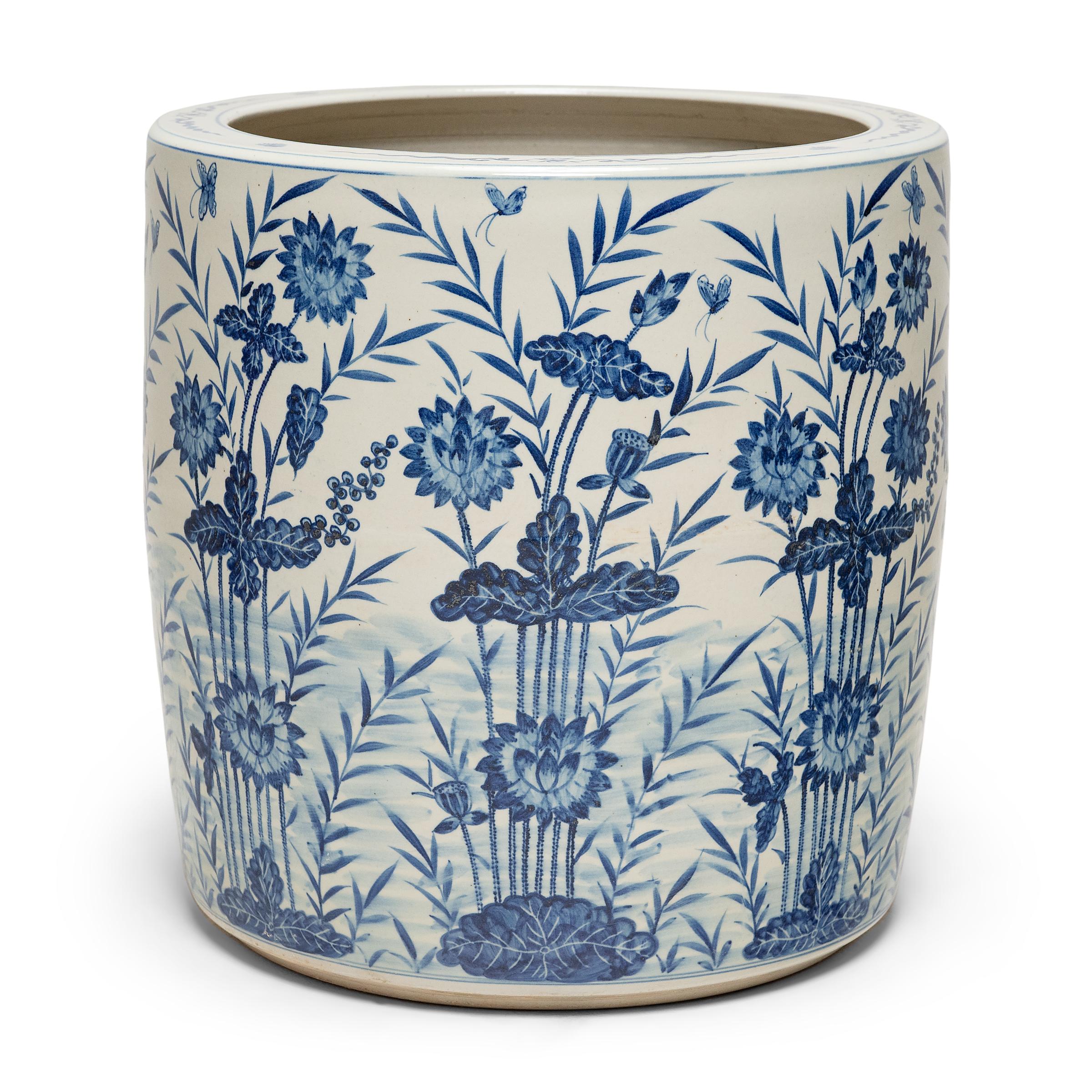 Set alongside the four treasures of the study - the calligraphy brush, ink, paper, and inkstone - the scroll pot was a fixture of every traditional scholar’s studio. Drawing on China's long-standing blue-and-white porcelain tradition, these scroll