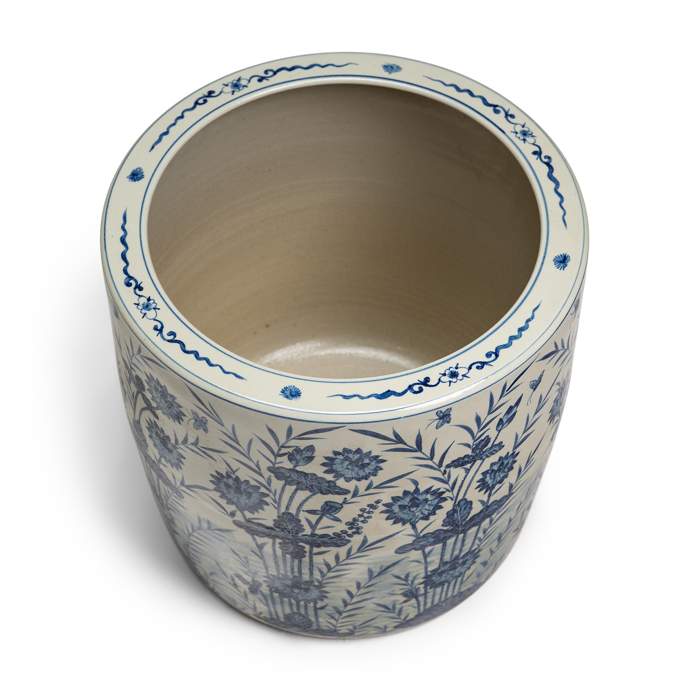 Chinese Export Pair of Blue and White Scroll Pots For Sale