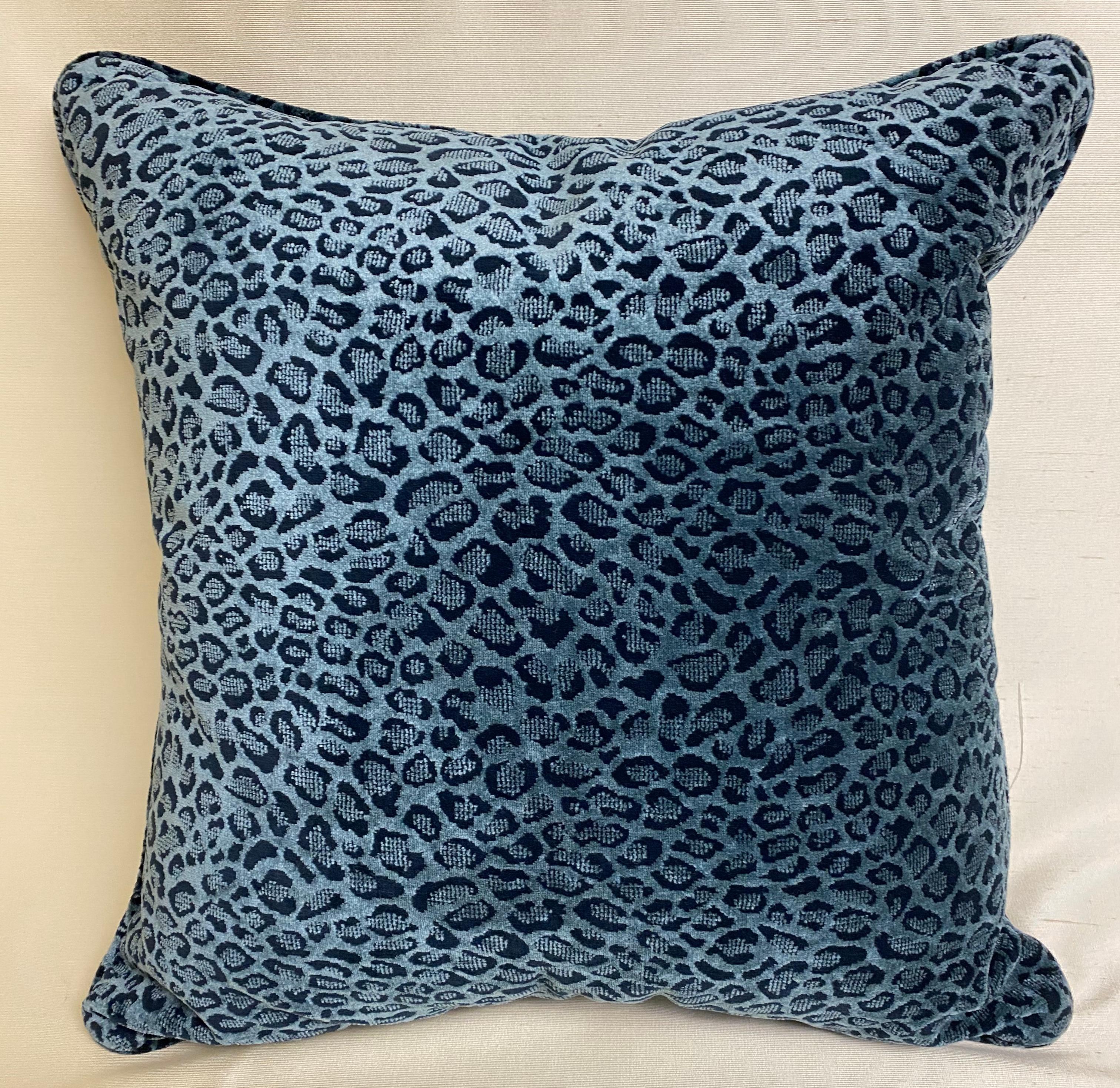 Decorative pair of down-filled animal print cushions
Print on both sides
Measures: 20 inches square.