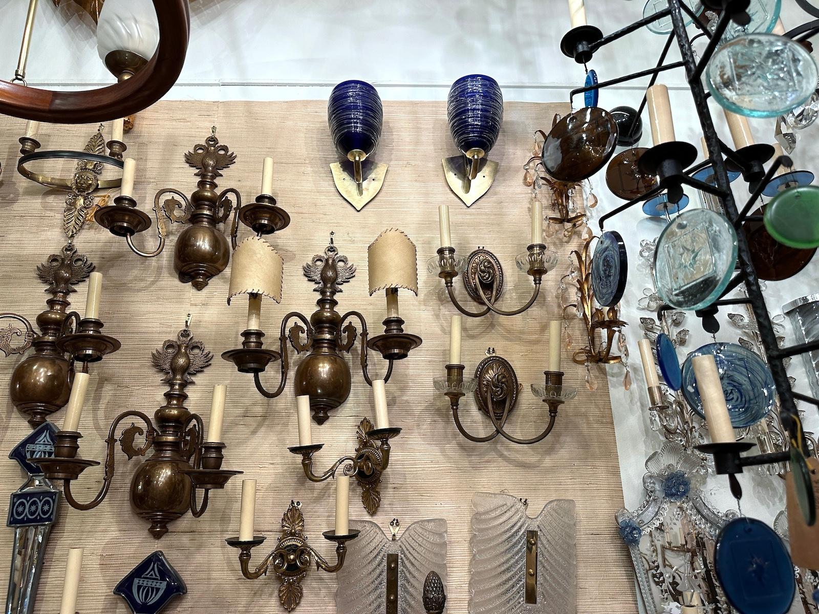 Paire d'appliques en verre d'art bleu en vente 3