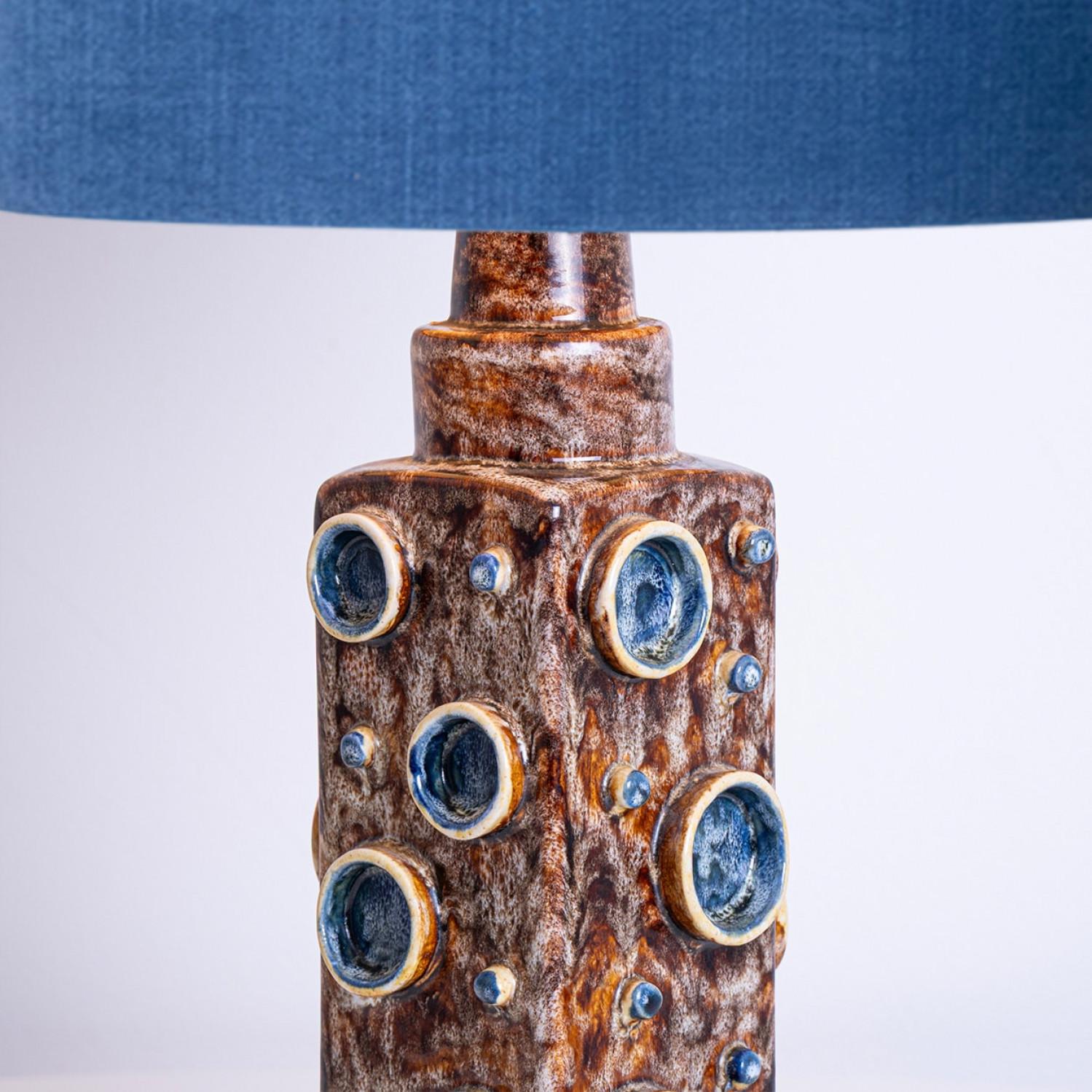 Pareja de lámparas Braun Soholm azules con pantalla de seda a medida René Houben Moderno de mediados de siglo en venta