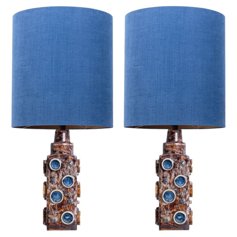 Paire de lampes de Braun bleu avec abat-jour en soie fait sur mesure René Houben