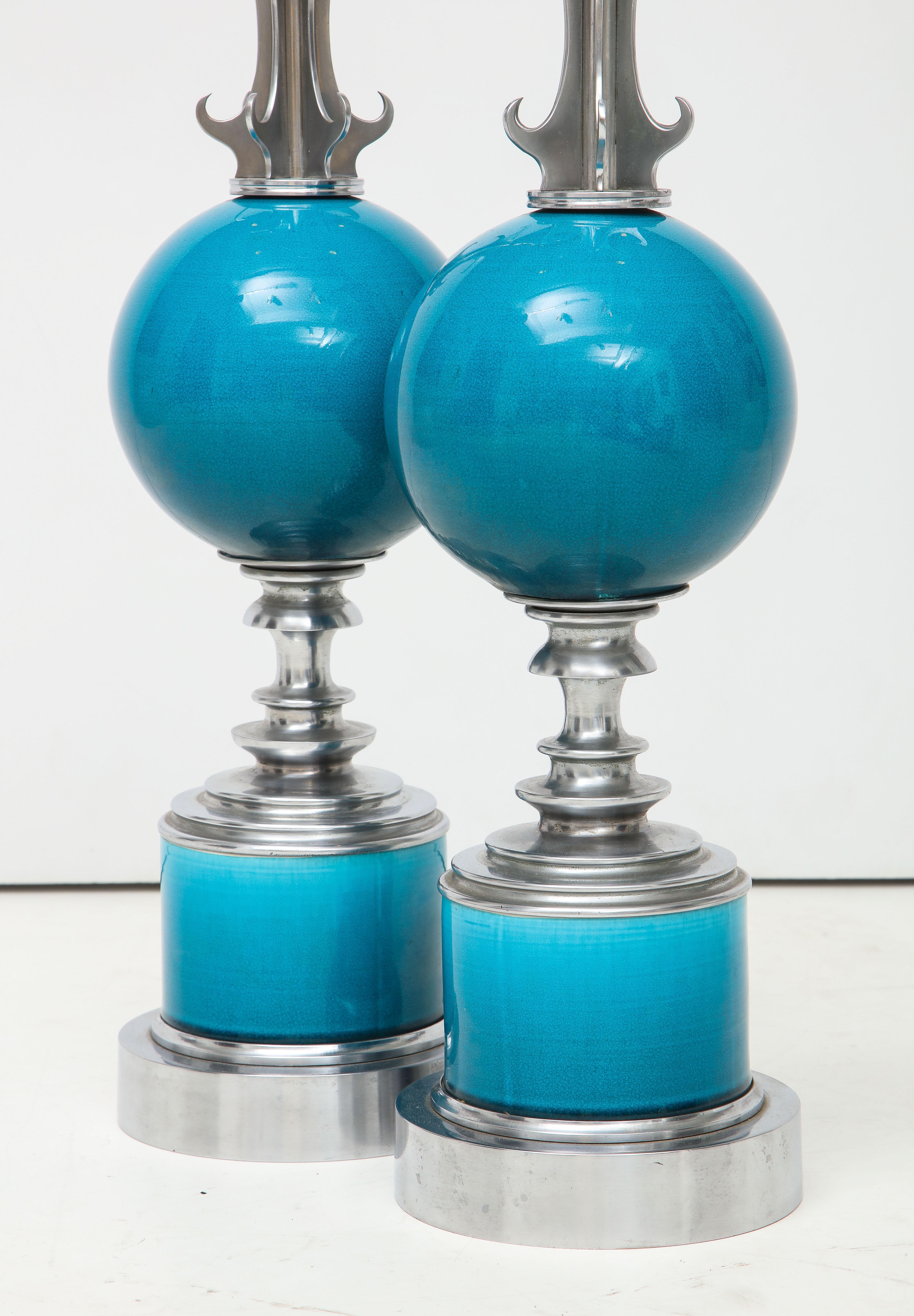 Pair of Blue Ceramic and Nickel-Plated Metal Table Lamps For Sale 7