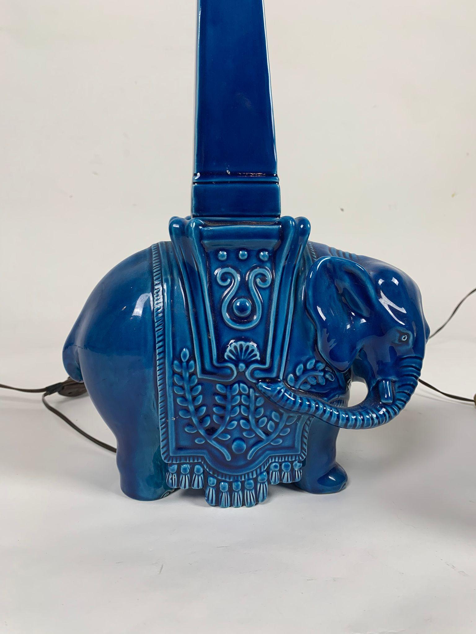 Pair of blue ceramic table lamps representing elephants, Italy, 1960s For Sale 4