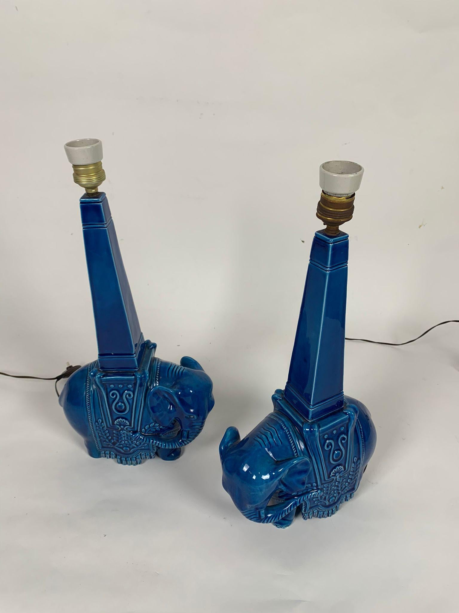 Mid-Century Modern Pair of blue ceramic table lamps representing elephants, Italy, 1960s For Sale