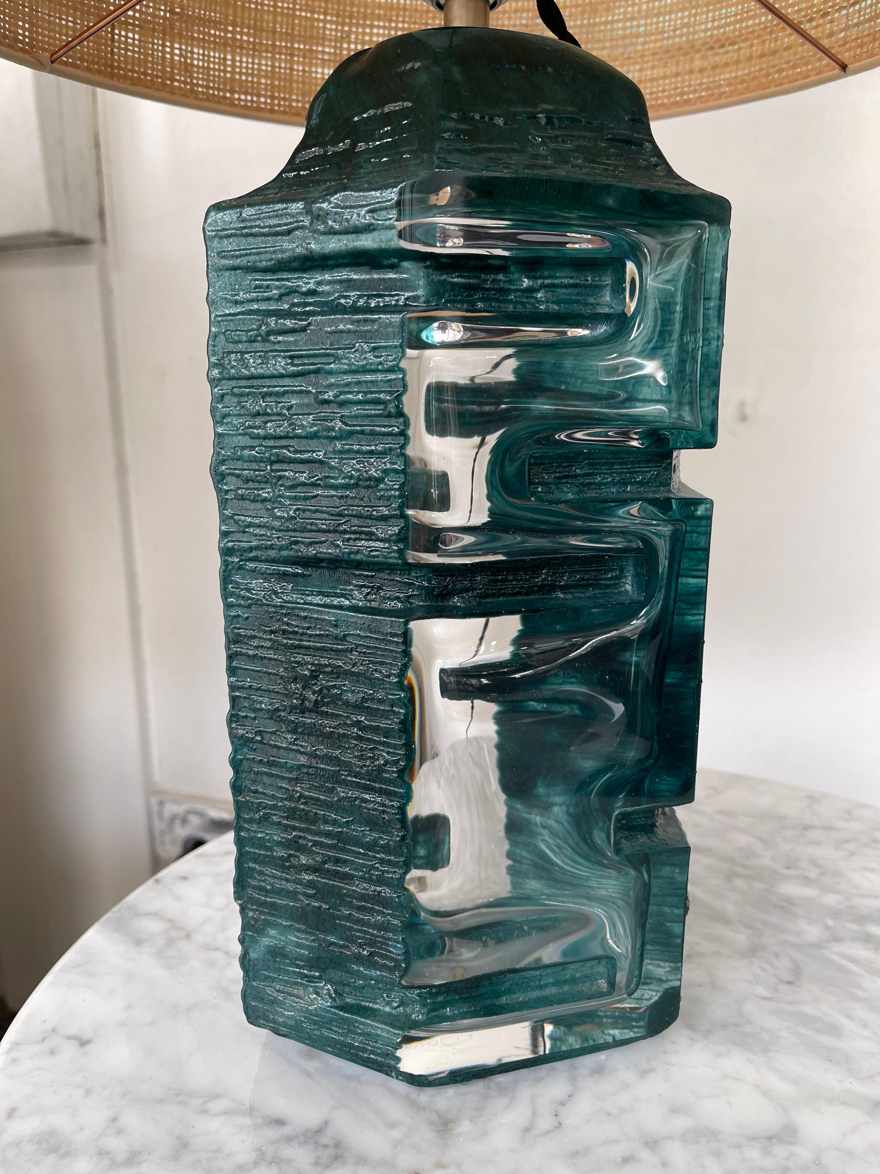 Fin du 20e siècle Paire de lampes Argos en cristal bleu par César pour Daum. France, années 1970
