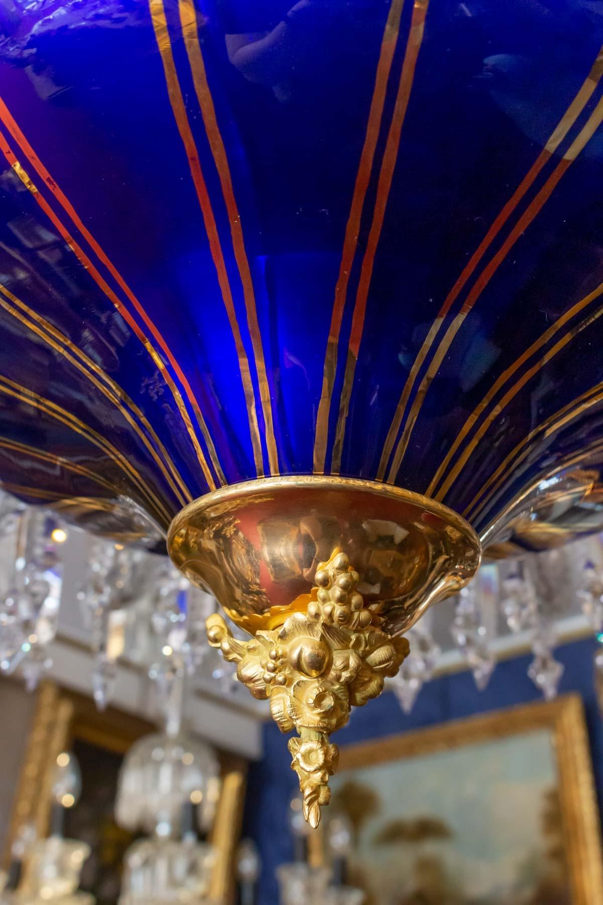 Pair of Blue Crystal Chandeliers, 18 Lights, Italian Work In Good Condition In Saint-Ouen, FR