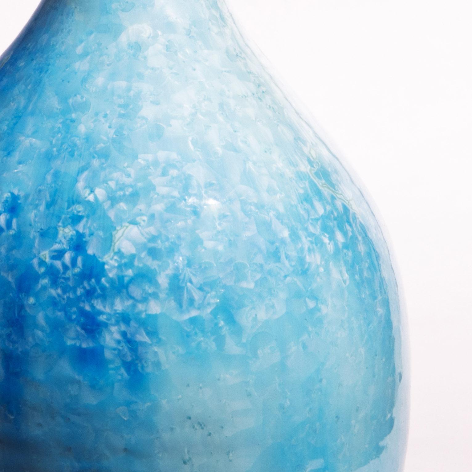 Paire de lampes de table en céramique à glaçure cristalline bleue Neuf - En vente à London, by appointment only