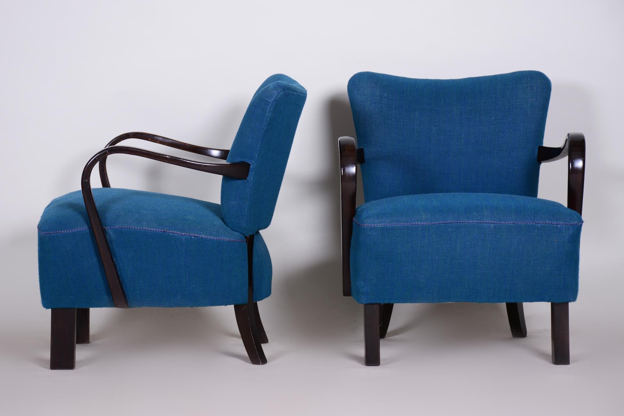 Pair of Blue Czech Art Deco Beech Armchairs, 1930s, Jindrich Halabala, UP Zavody In Good Condition In Horomerice, CZ