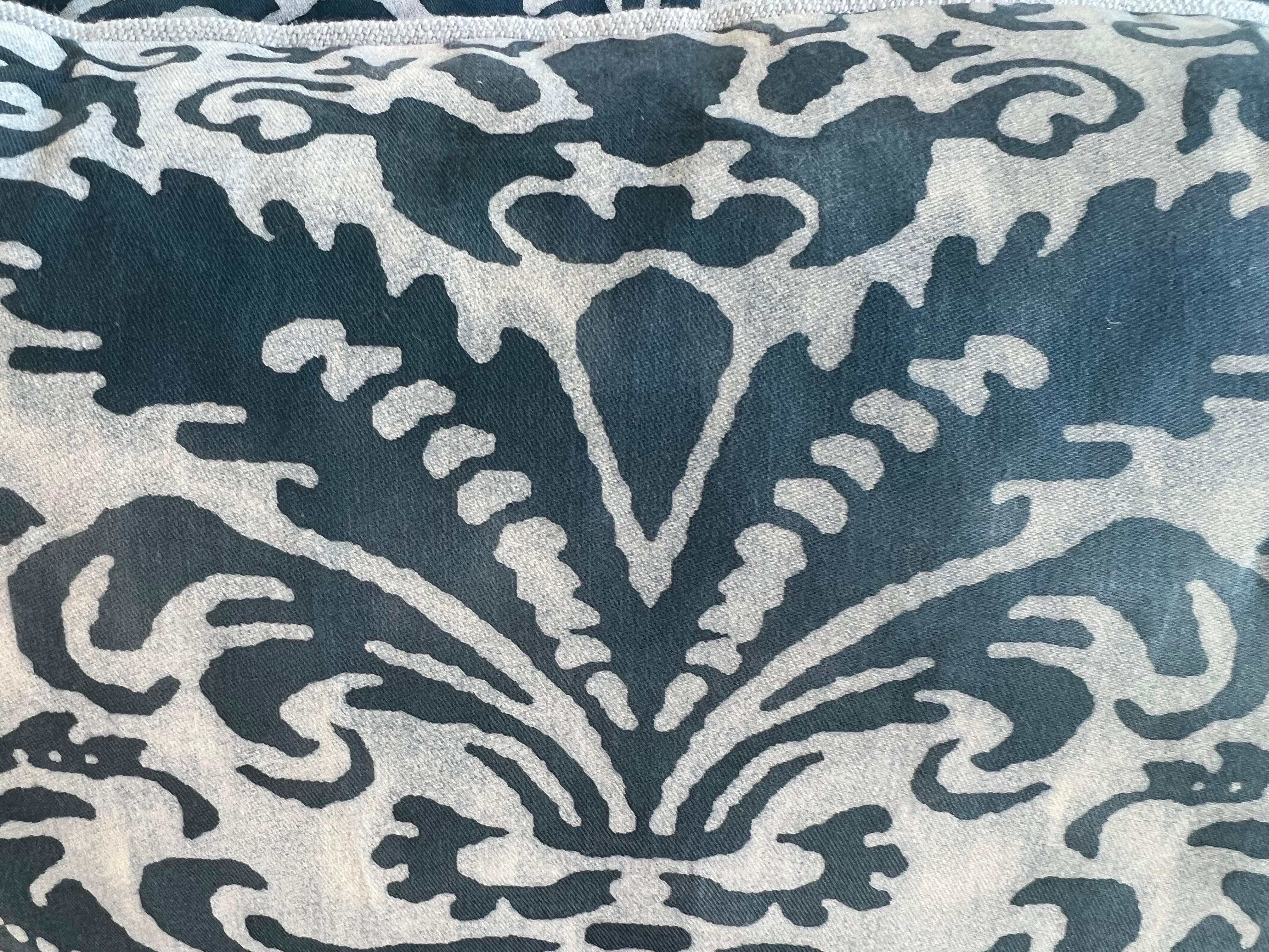 Baroque Pair of Blue Caravaggio Patterned Fortuny Pillows For Sale