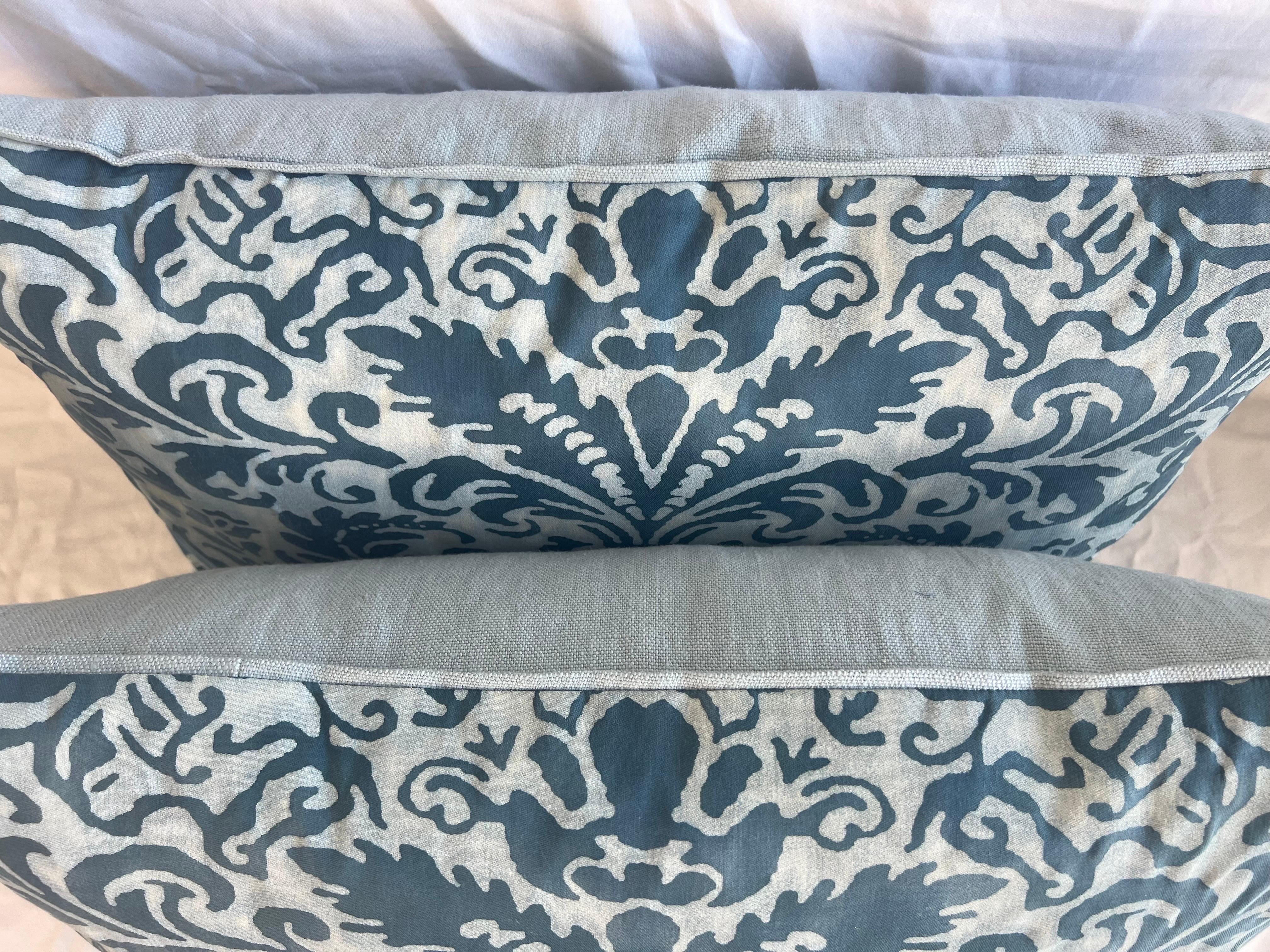 Italian Pair of Blue Caravaggio Patterned Fortuny Pillows For Sale